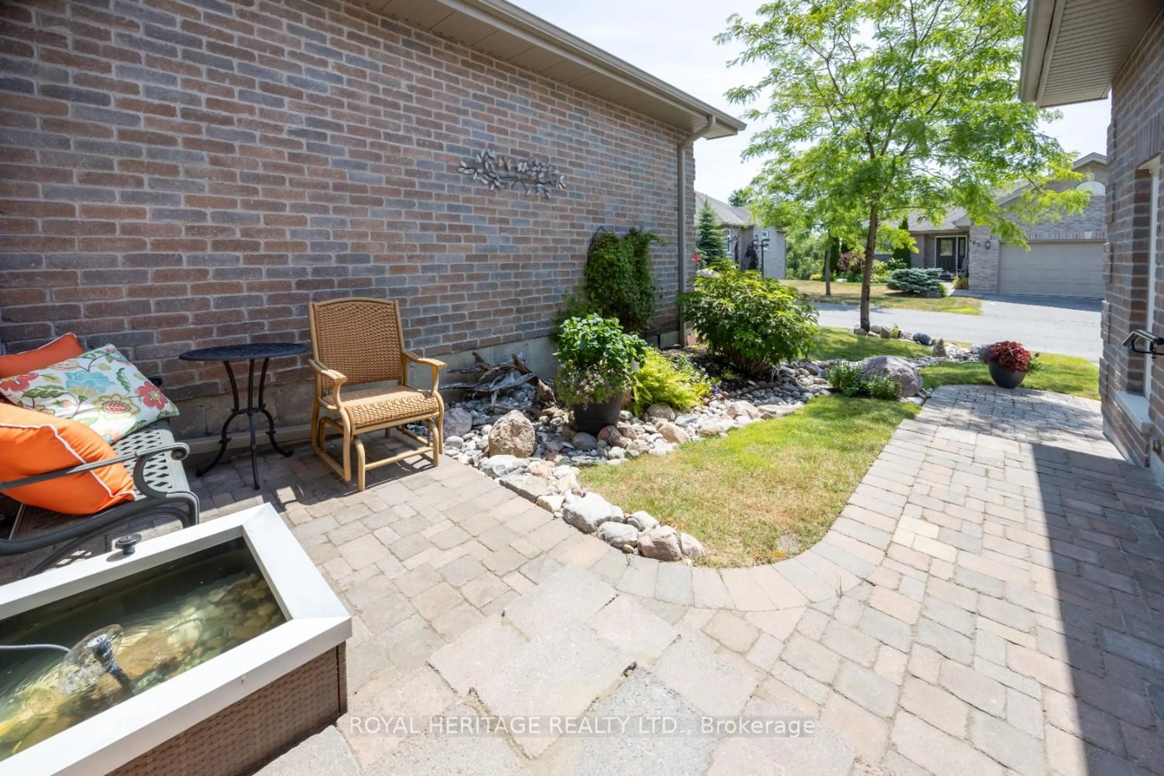 Patio, street for 301 Carnegie Ave #162, Peterborough Ontario K9L 0G1