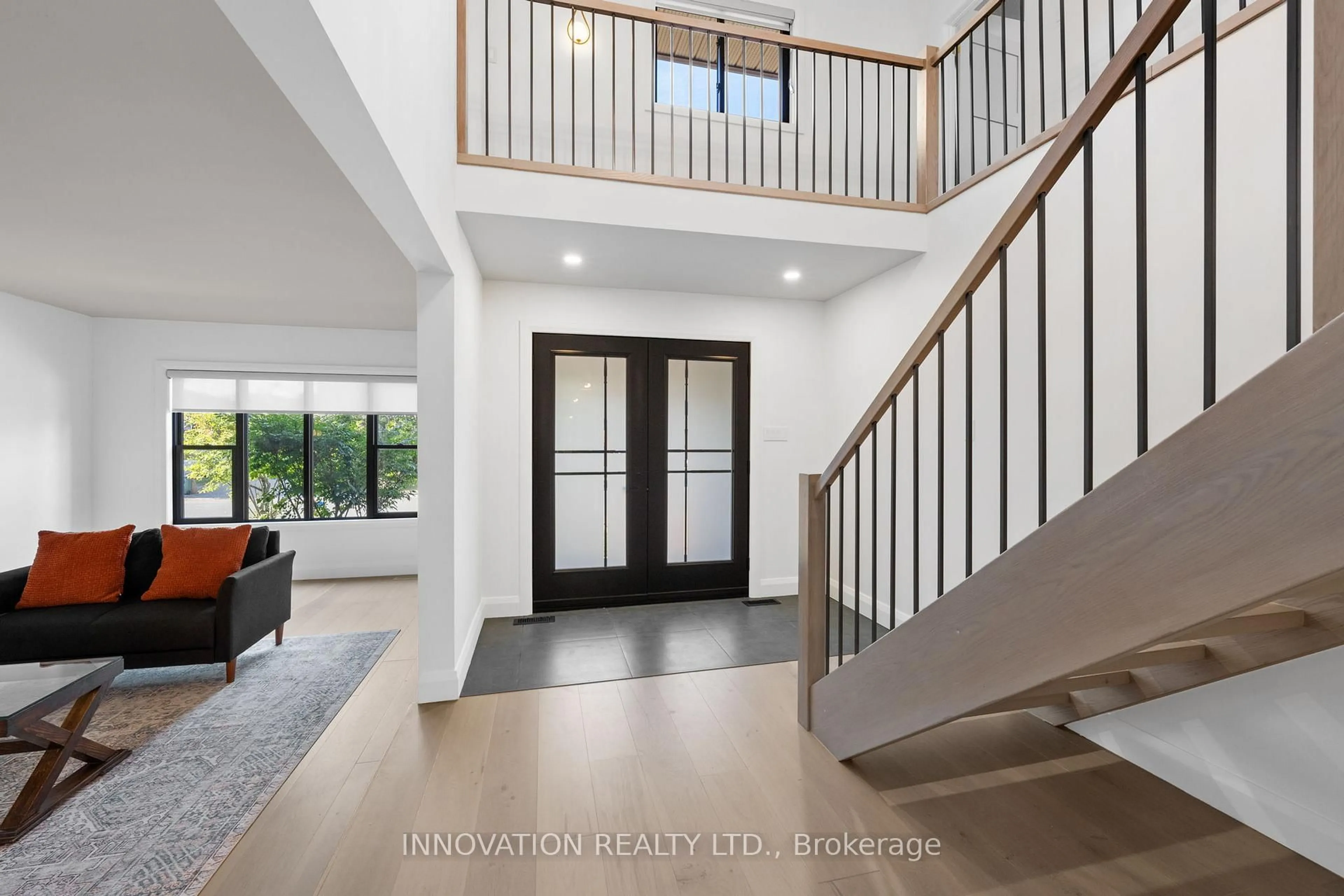 Indoor entryway for 73 Lillico Dr, Ottawa Ontario K1V 9L7