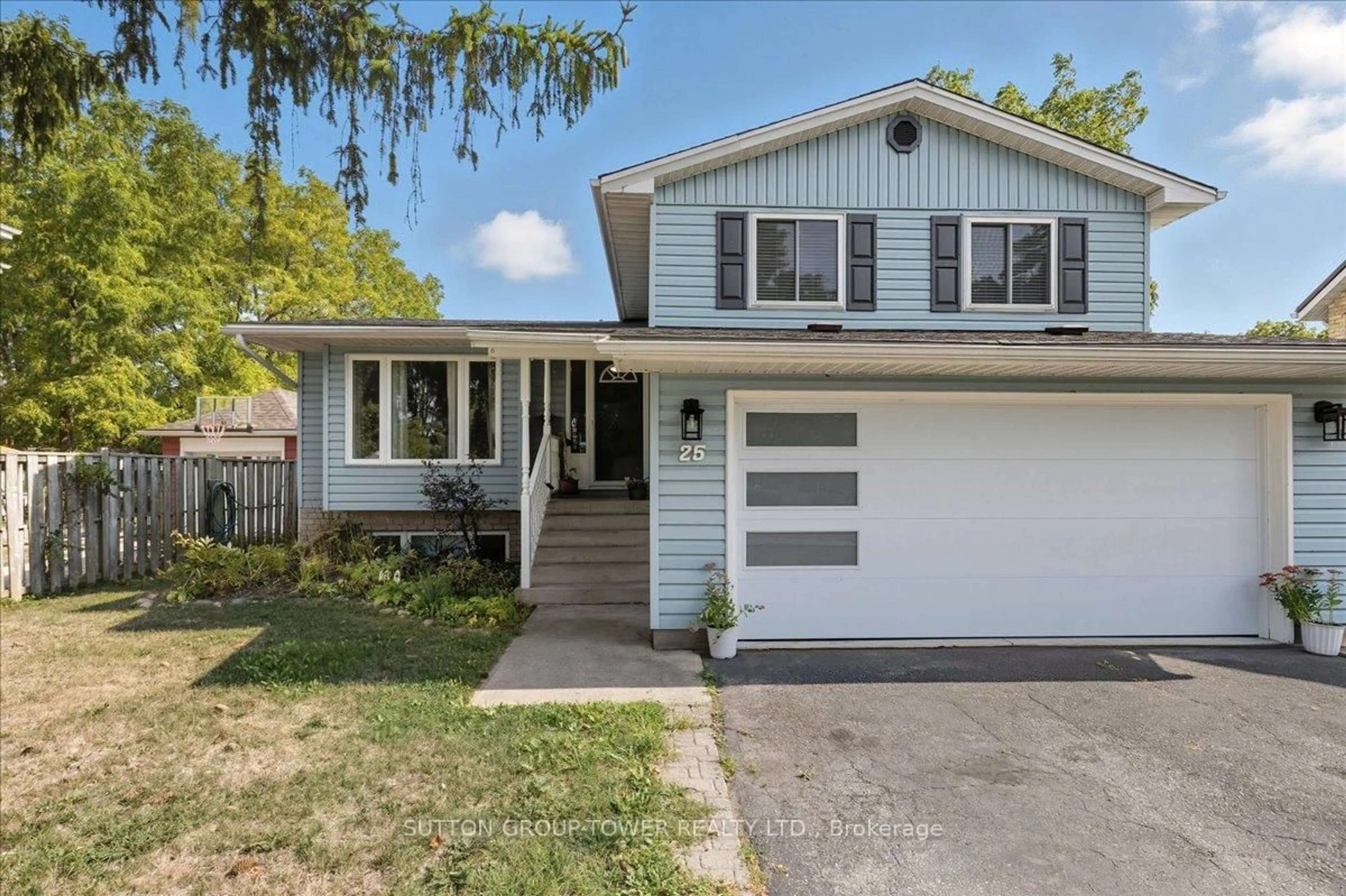 Home with vinyl exterior material, street for 25 Bute St, North Dumfries Ontario N0B 1E0