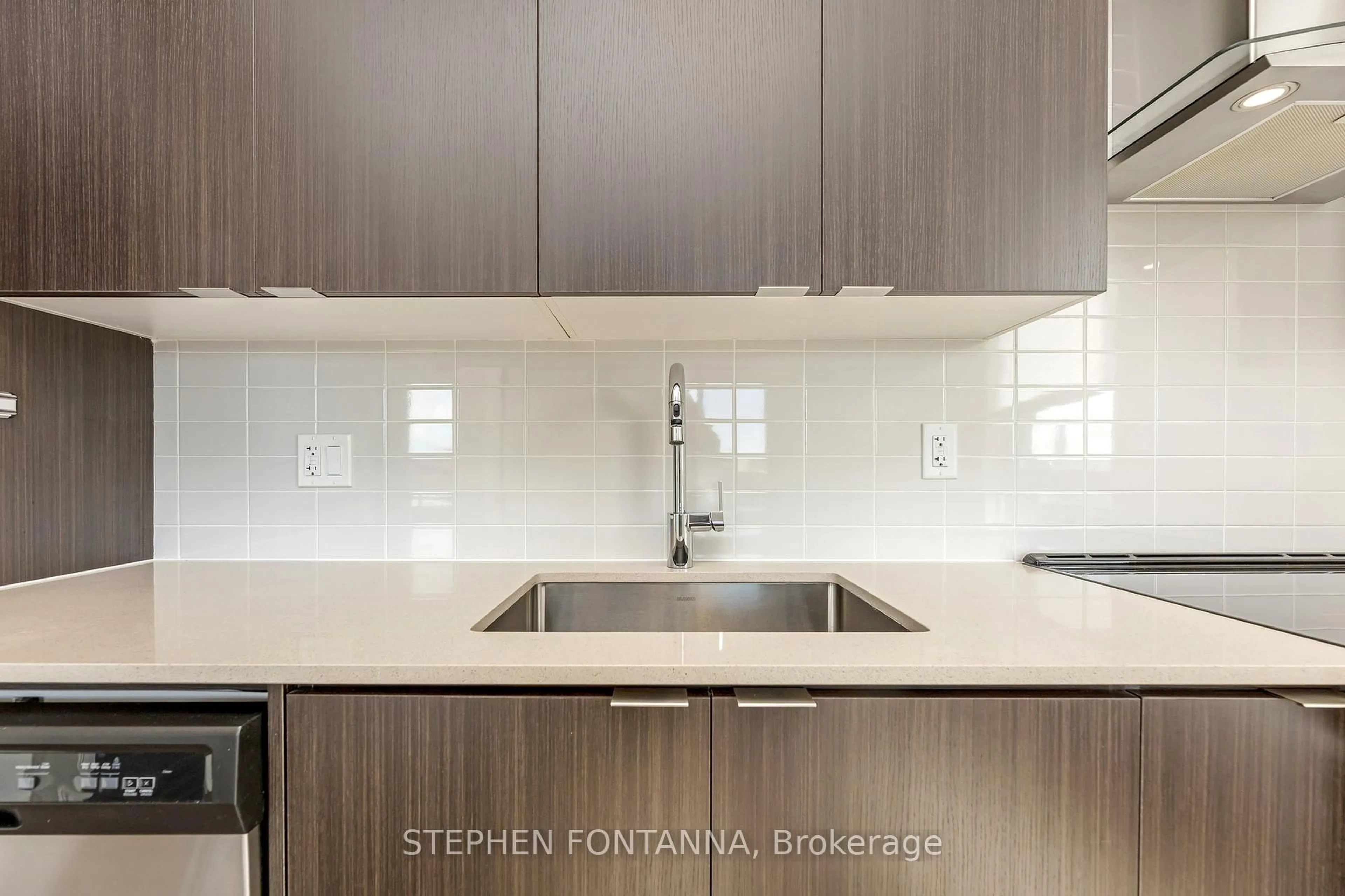 Standard kitchen, ceramic/tile floor for 55 Duke St #320, Kitchener Ontario N2H 0C9