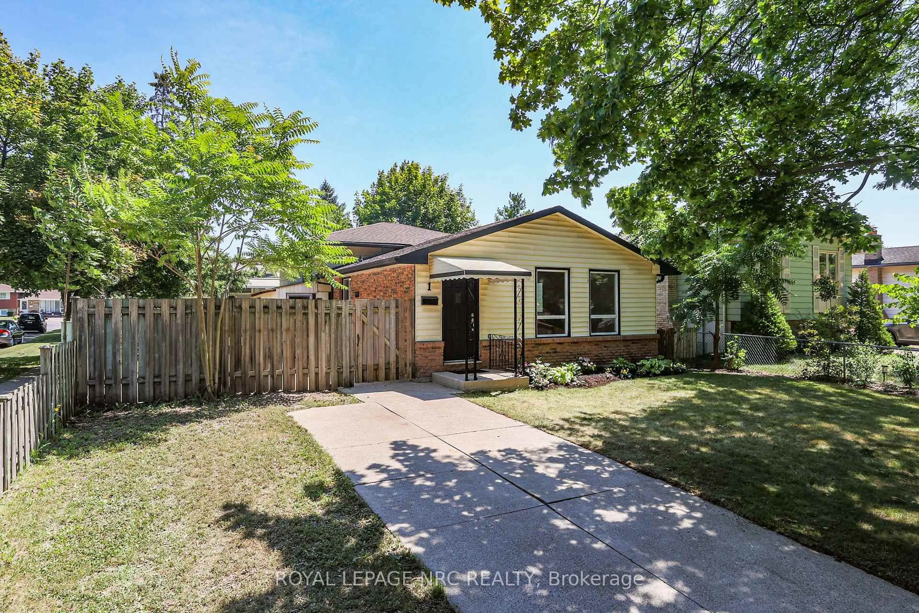 Unknown for 1 Rainbow Dr, St. Catharines Ontario L2M 7A2