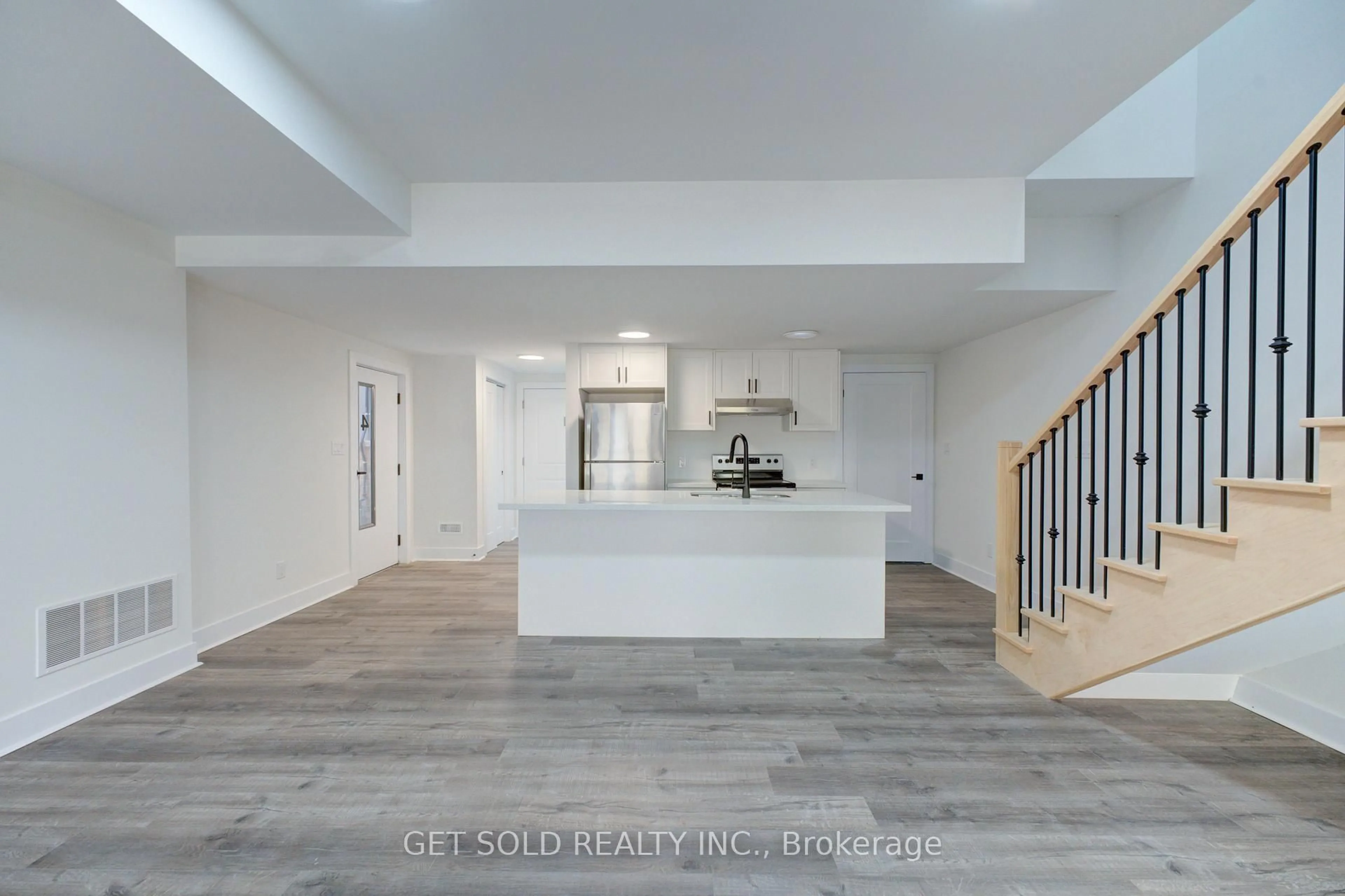 Unknown for 6701 Thorold Stone Rd #4, Niagara Falls Ontario L2J 1B3