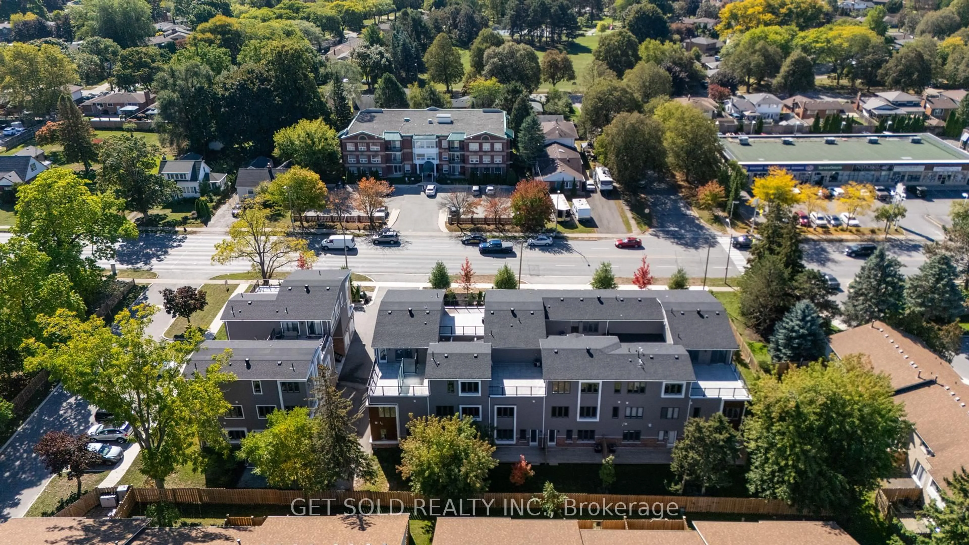 A pic from outside/outdoor area/front of a property/back of a property/a pic from drone, city buildings view from balcony for 6701 Thorold Stone Rd #13, Niagara Falls Ontario L2J 1B3