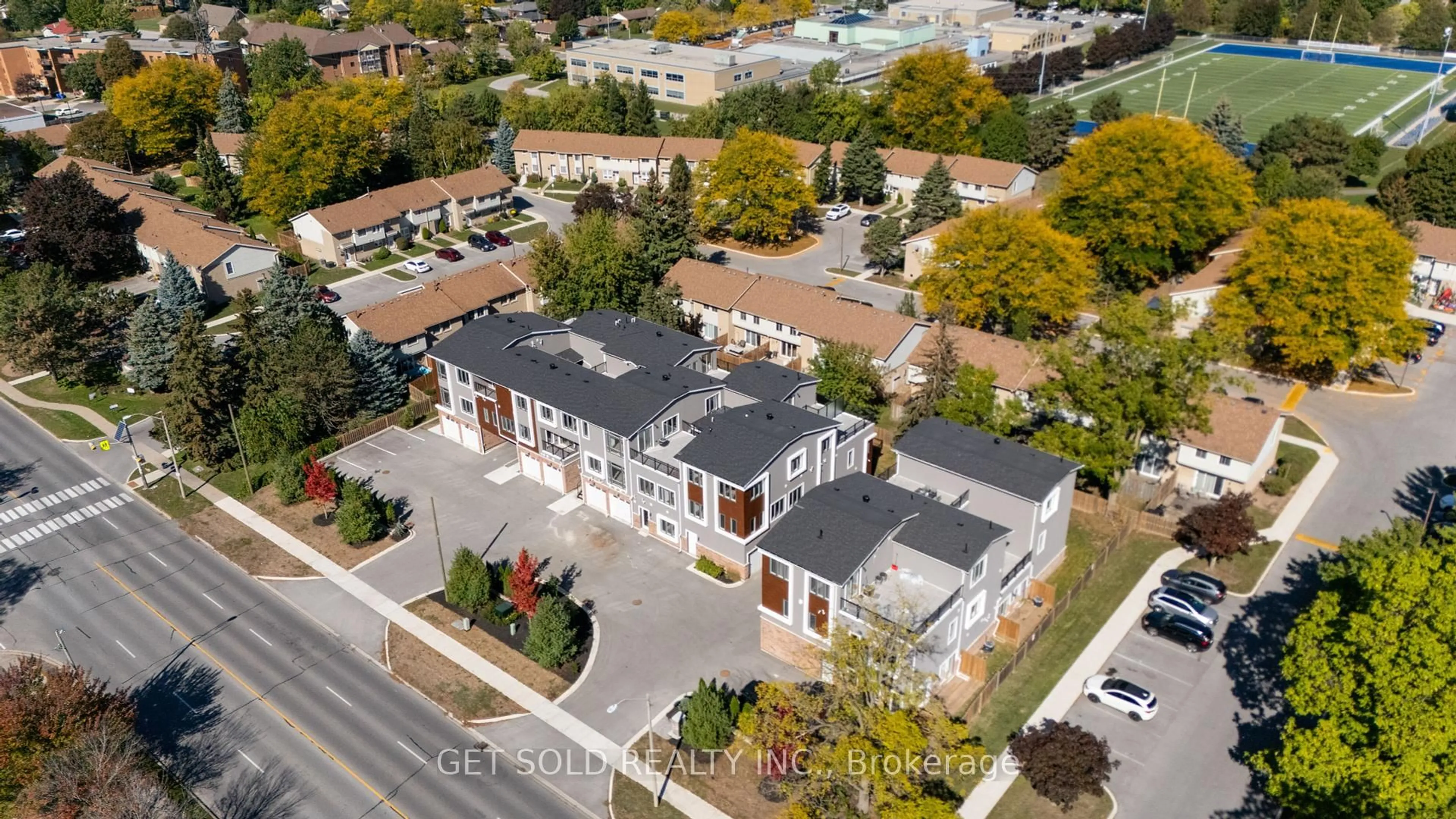 A pic from outside/outdoor area/front of a property/back of a property/a pic from drone, unknown for 6701 Thorold Stone Rd #13, Niagara Falls Ontario L2J 1B3