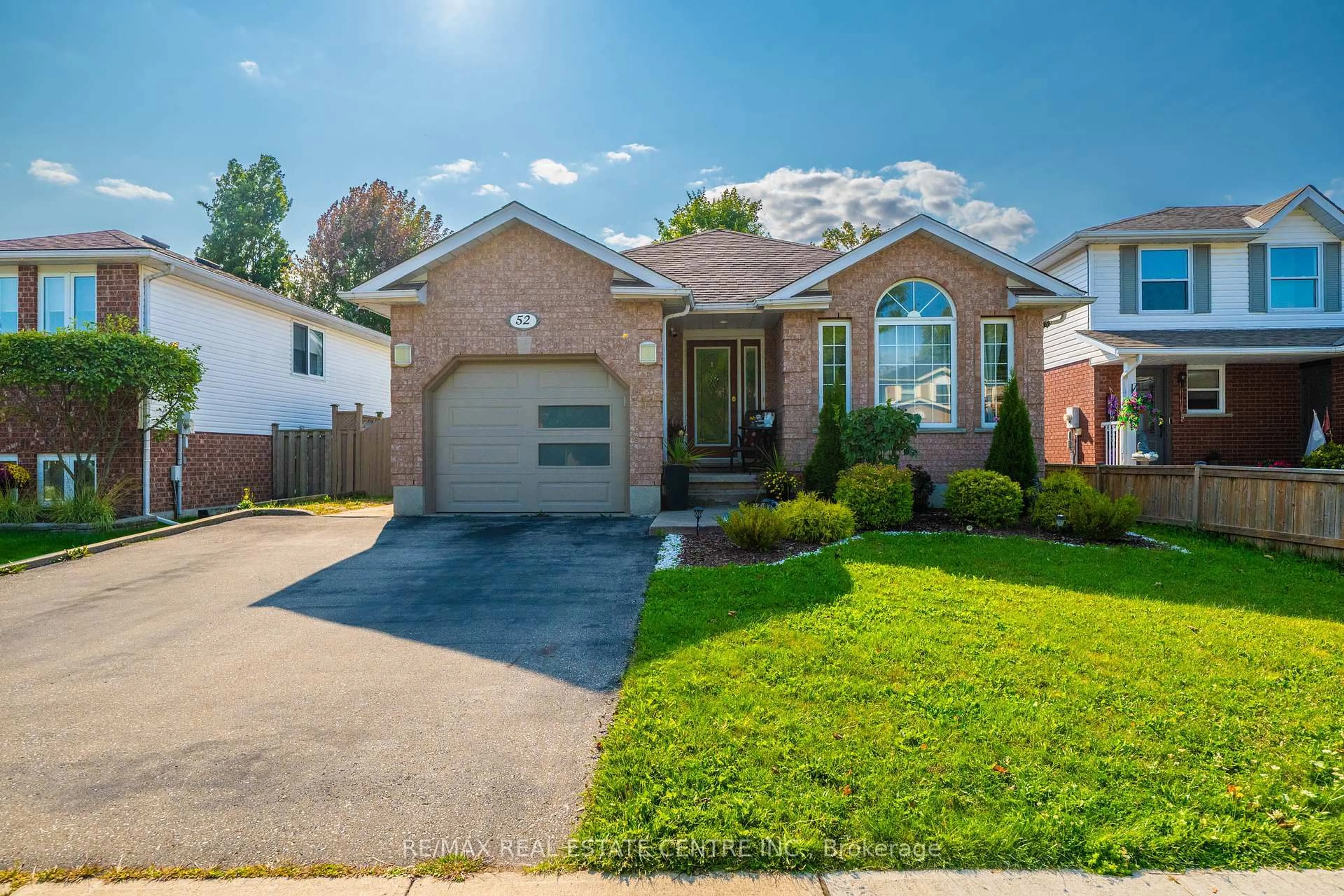 Home with brick exterior material, street for 52 Dawn Cres, Cambridge Ontario N3C 4A9