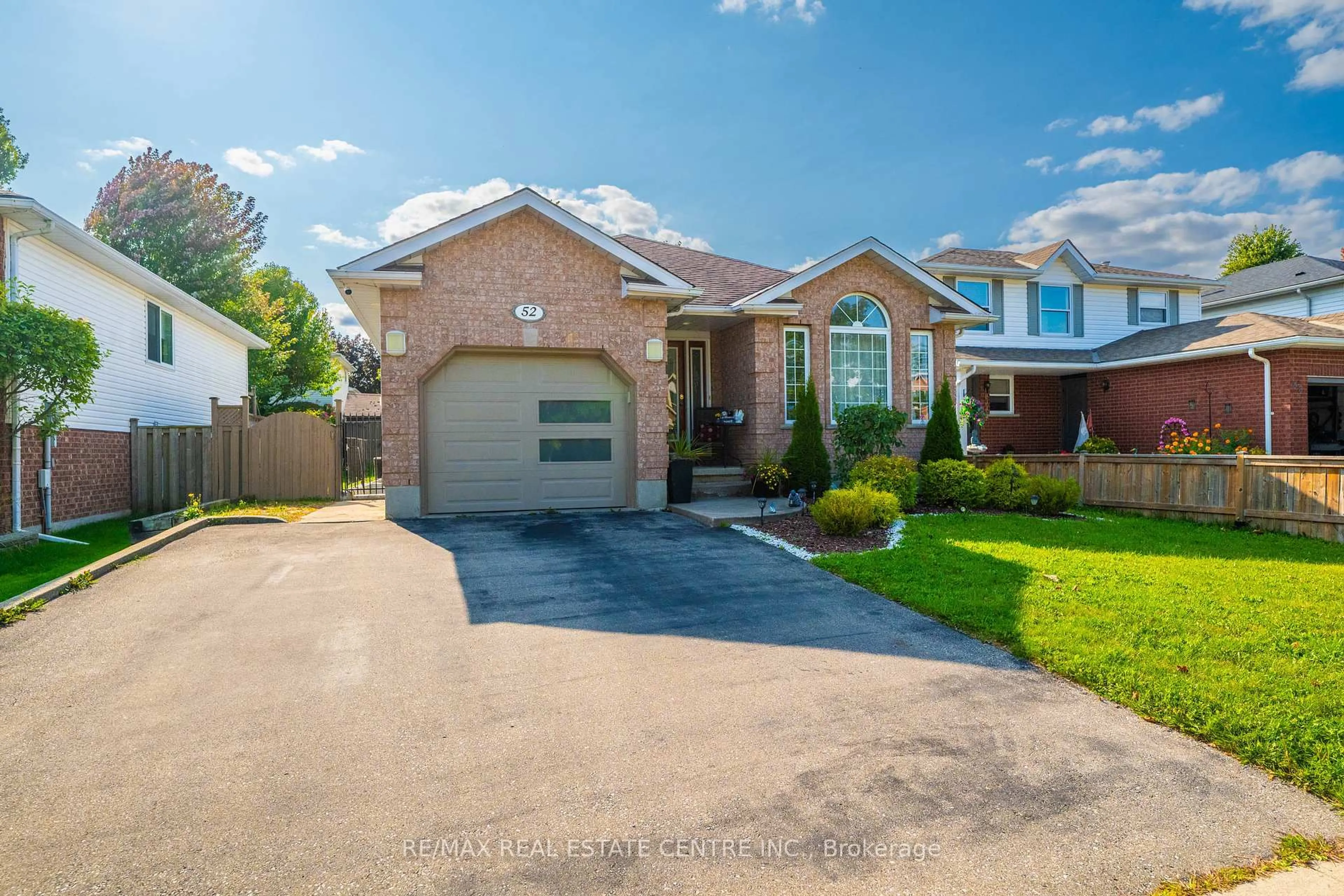 Home with brick exterior material, street for 52 Dawn Cres, Cambridge Ontario N3C 4A9