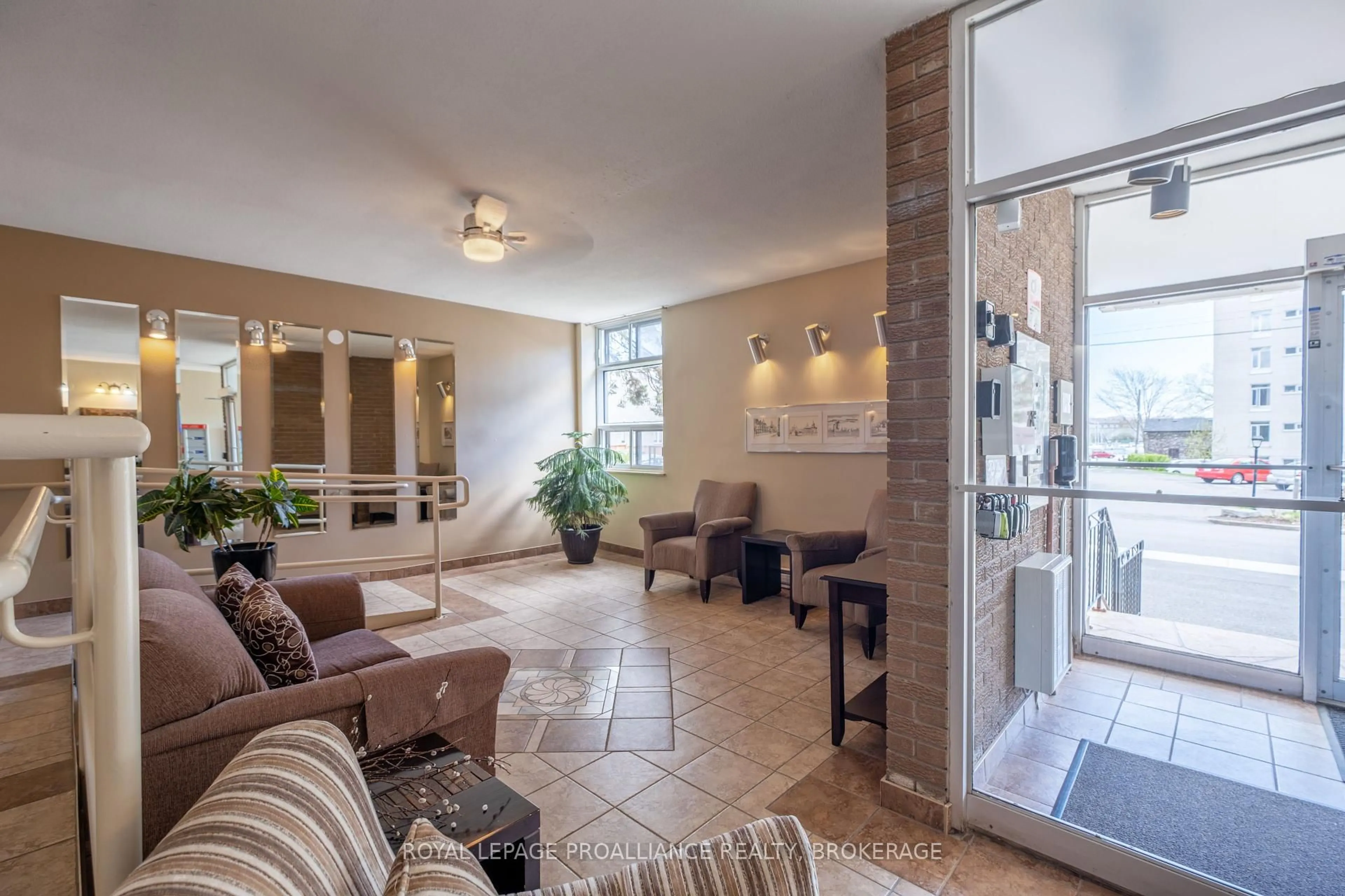 Lobby for 2 Mowat Ave #501, Kingston Ontario K7M 1K1