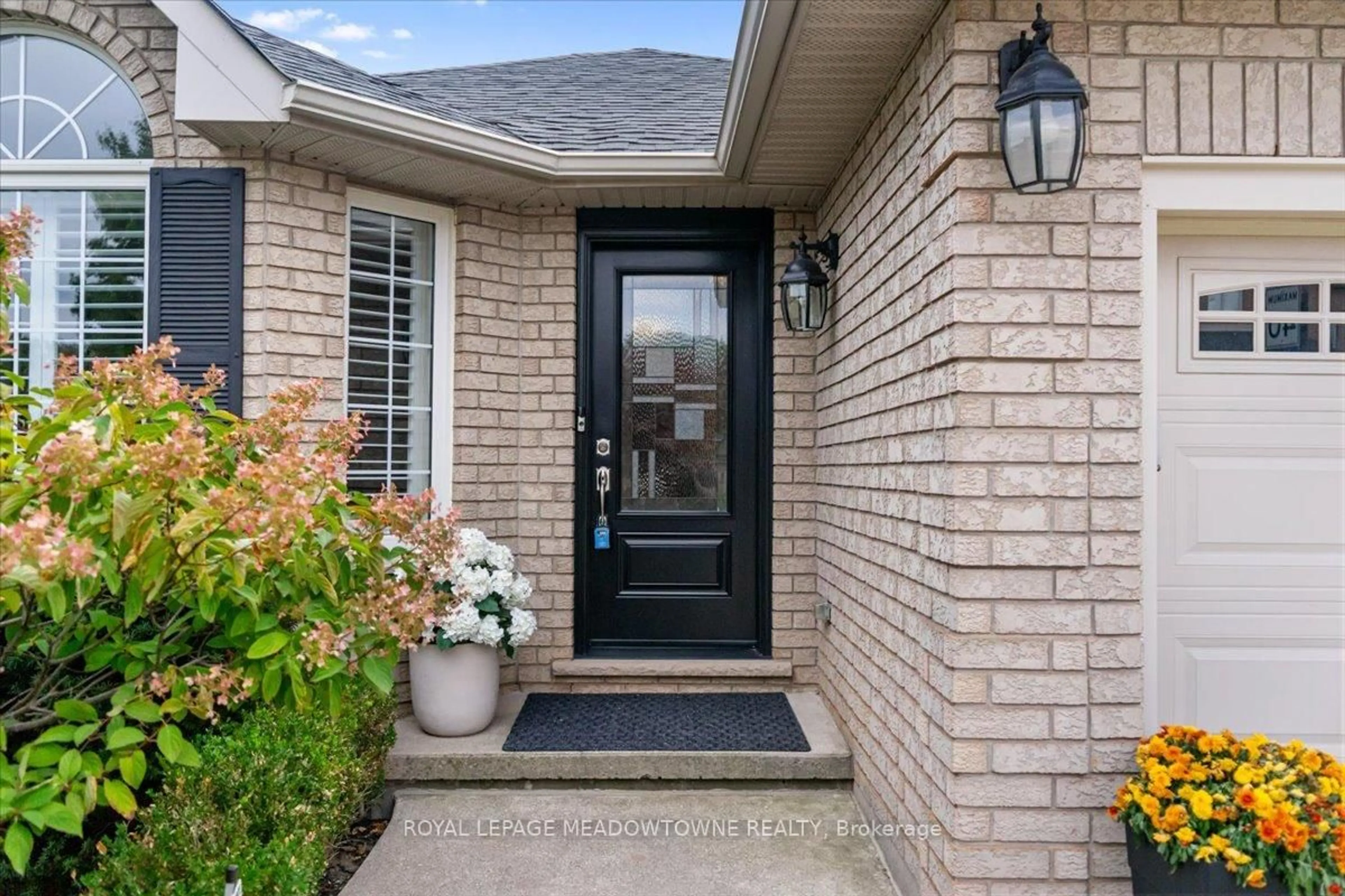 Unknown for 59 Massena Dr, Hamilton Ontario L9B 2J3