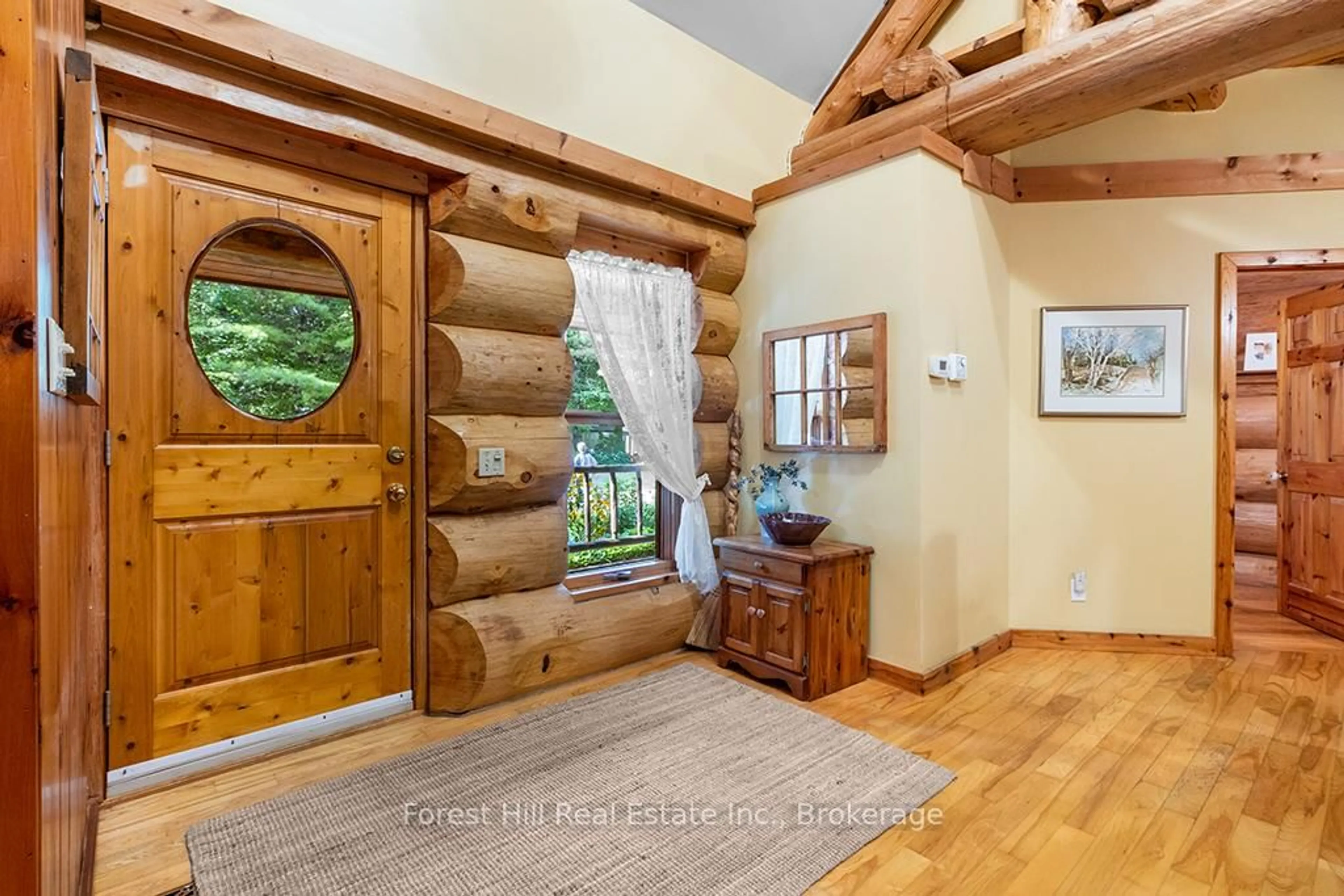 Indoor entryway for 520251 Thistlewood Rd, West Grey Ontario N0C 1H0
