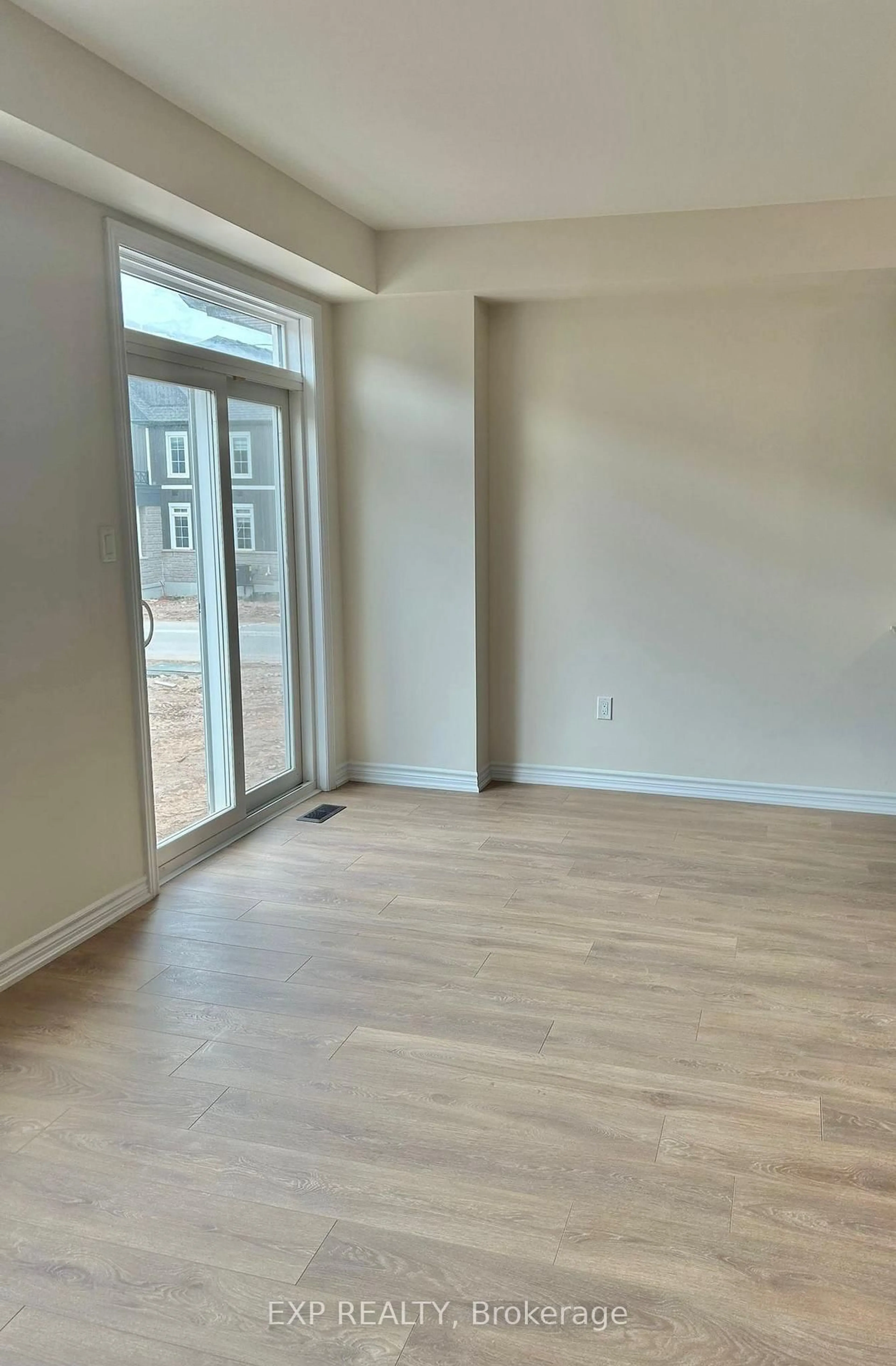 A pic of a room for 107 Mcgill Ave, Erin Ontario N0B 1T0