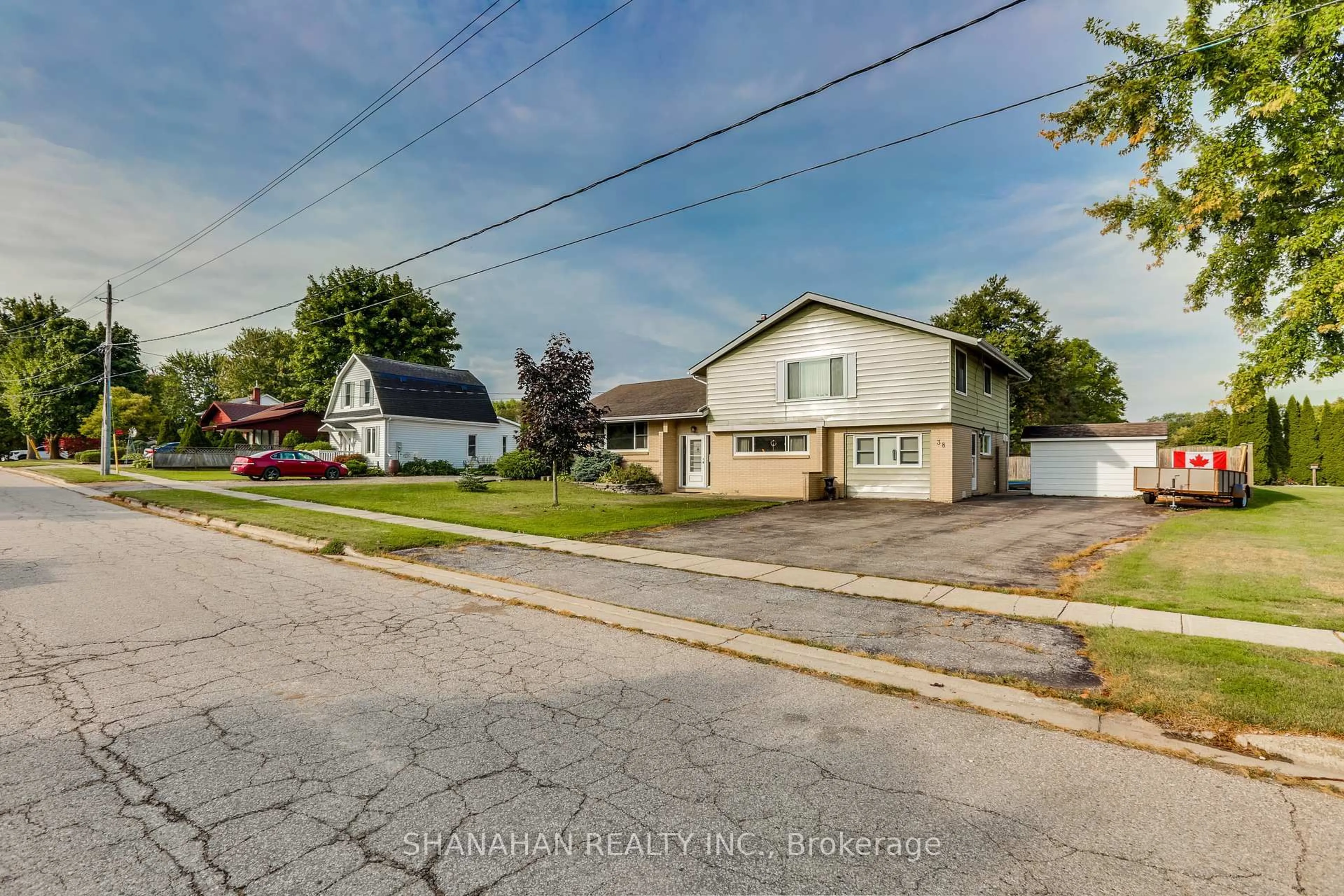 A pic from outside/outdoor area/front of a property/back of a property/a pic from drone, street for 38 Warwick St, Warwick Ontario N0M 2S0