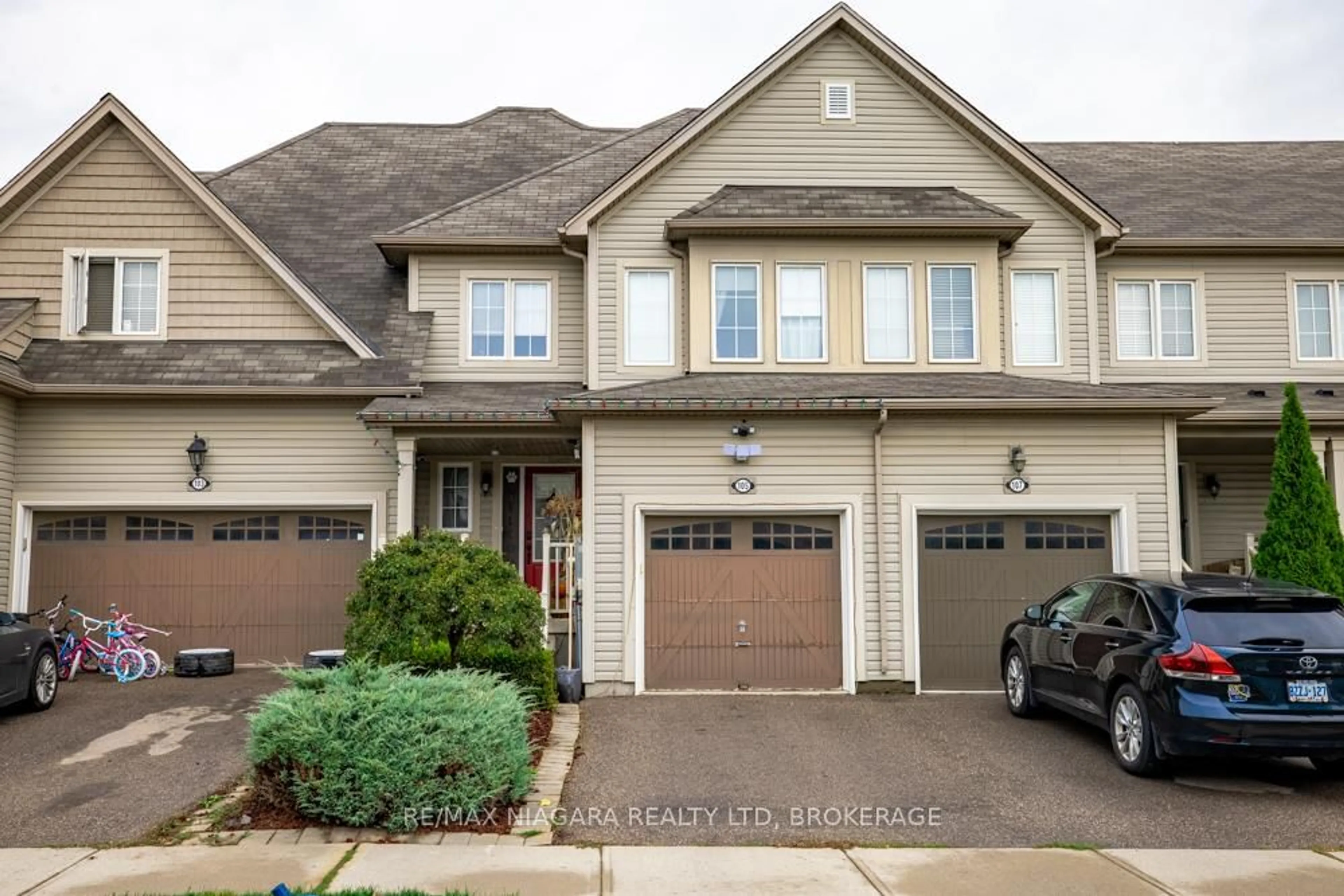 Unknown for 105 Bisset Ave, Brant Ontario N3T 0H4