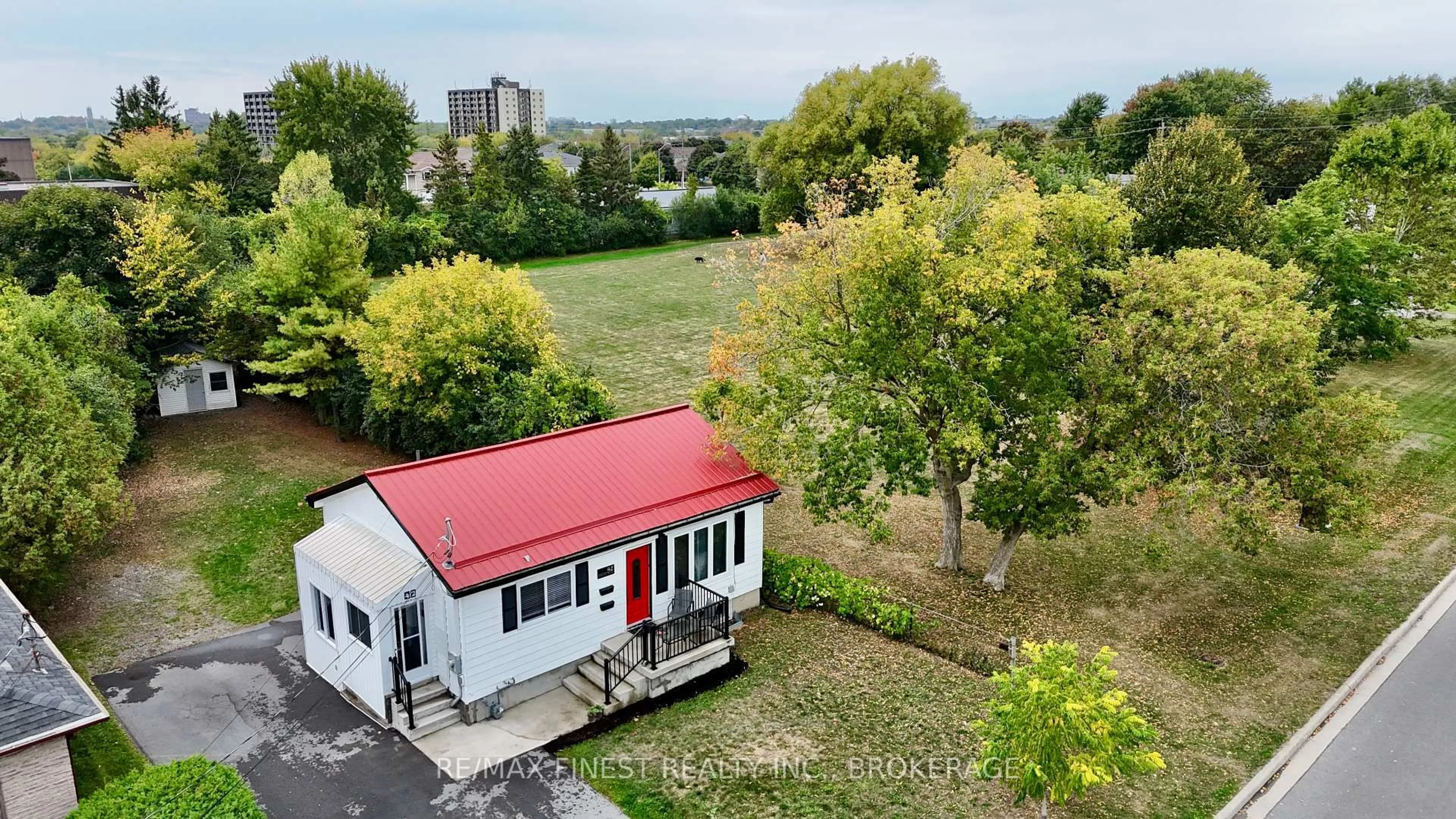 A pic from outside/outdoor area/front of a property/back of a property/a pic from drone, unknown for 42 Drennan St, Kingston Ontario K7K 2S1