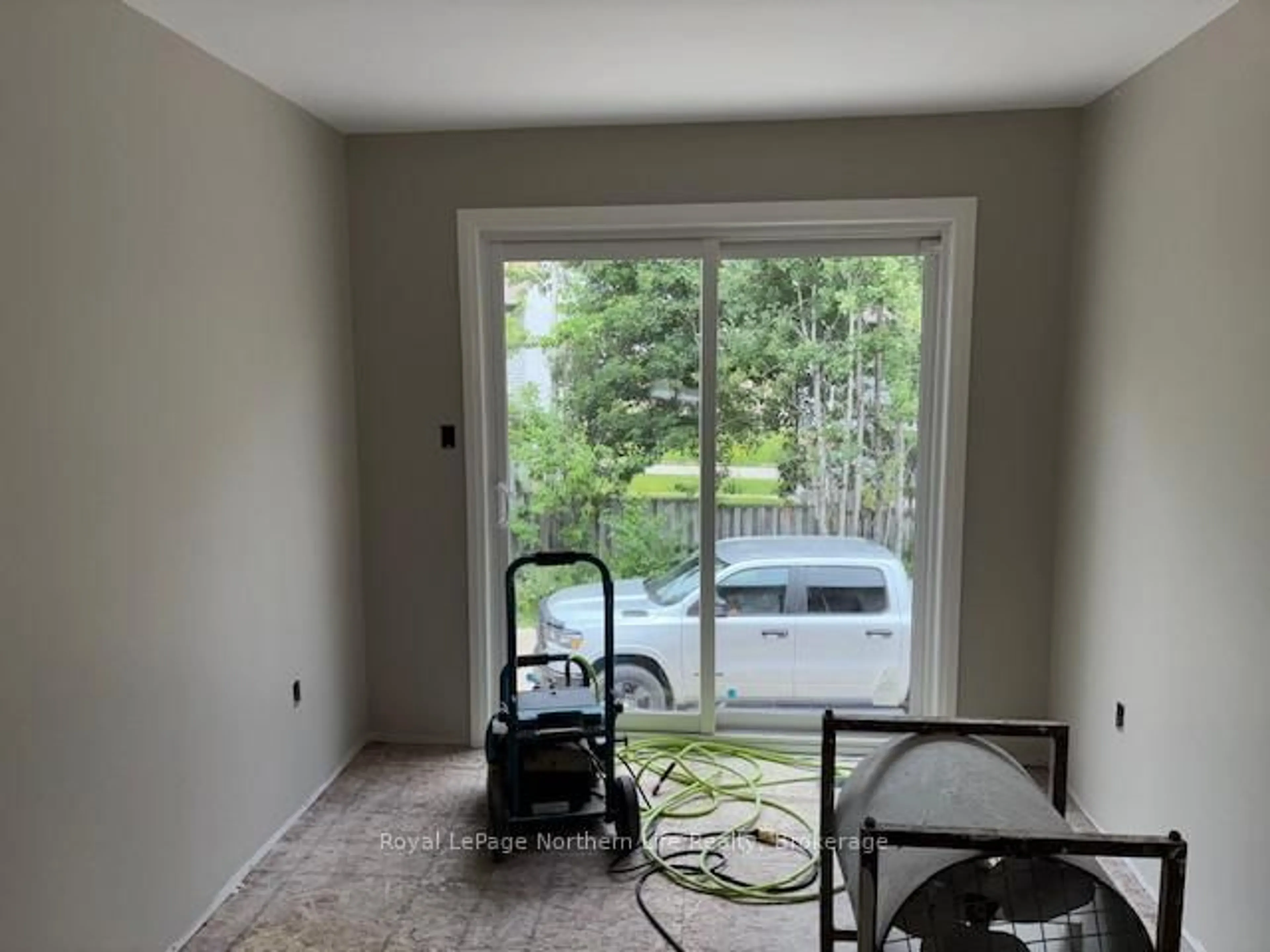 A pic of a room for 10 Meadow Wood Crt, North Bay Ontario P1A 4L5