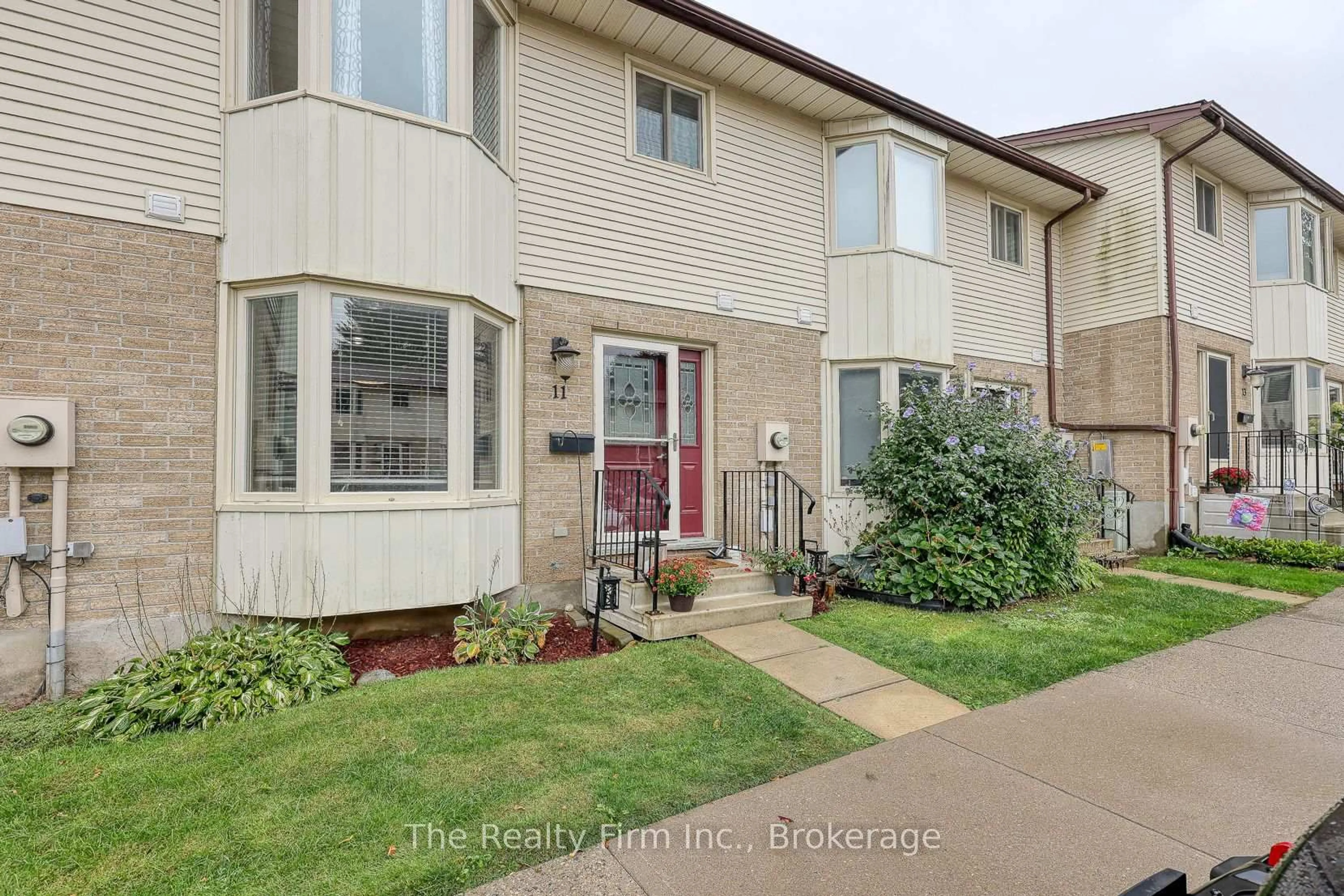 Unknown for 275 George St #11, Ingersoll Ontario N5C 4A9
