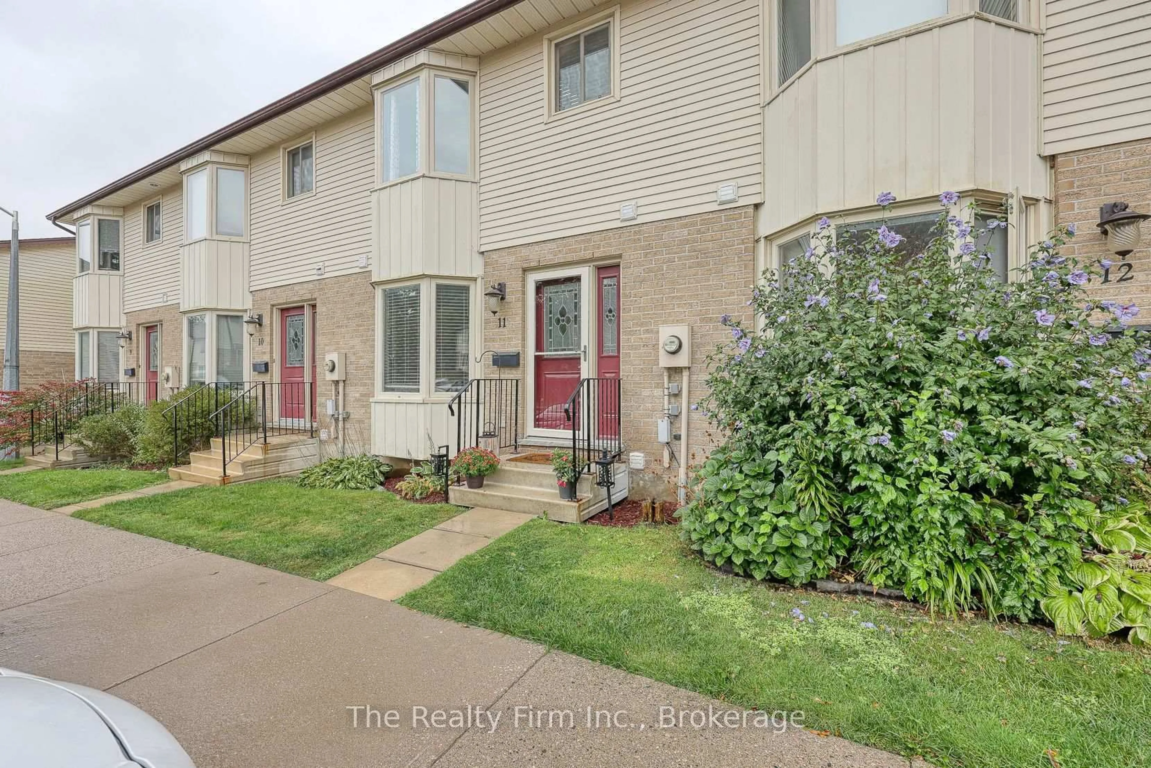 Unknown for 275 George St #11, Ingersoll Ontario N5C 4A9