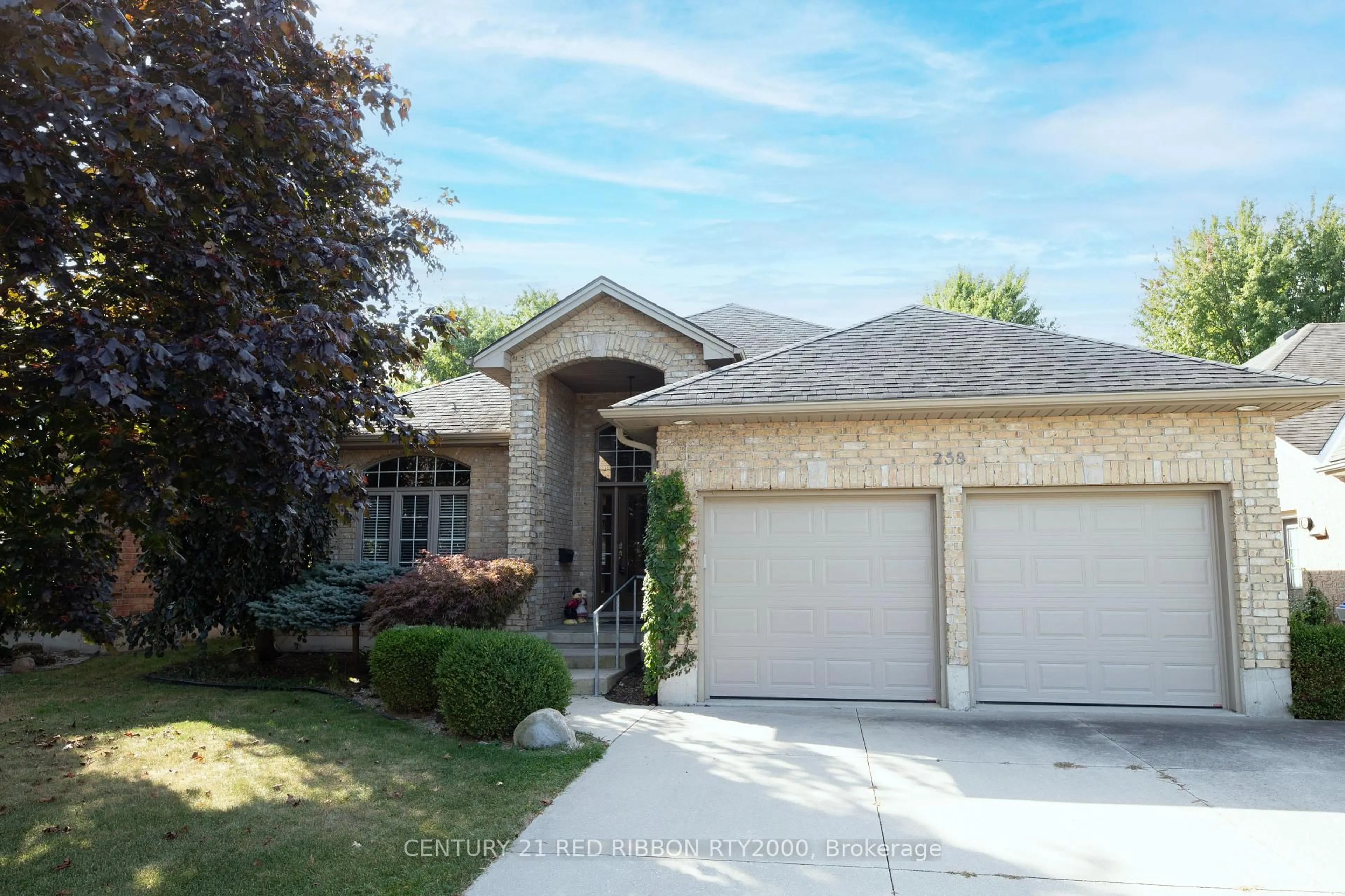 Unknown for 258 Deruiter Dr, Strathroy-Caradoc Ontario N7G 4H8