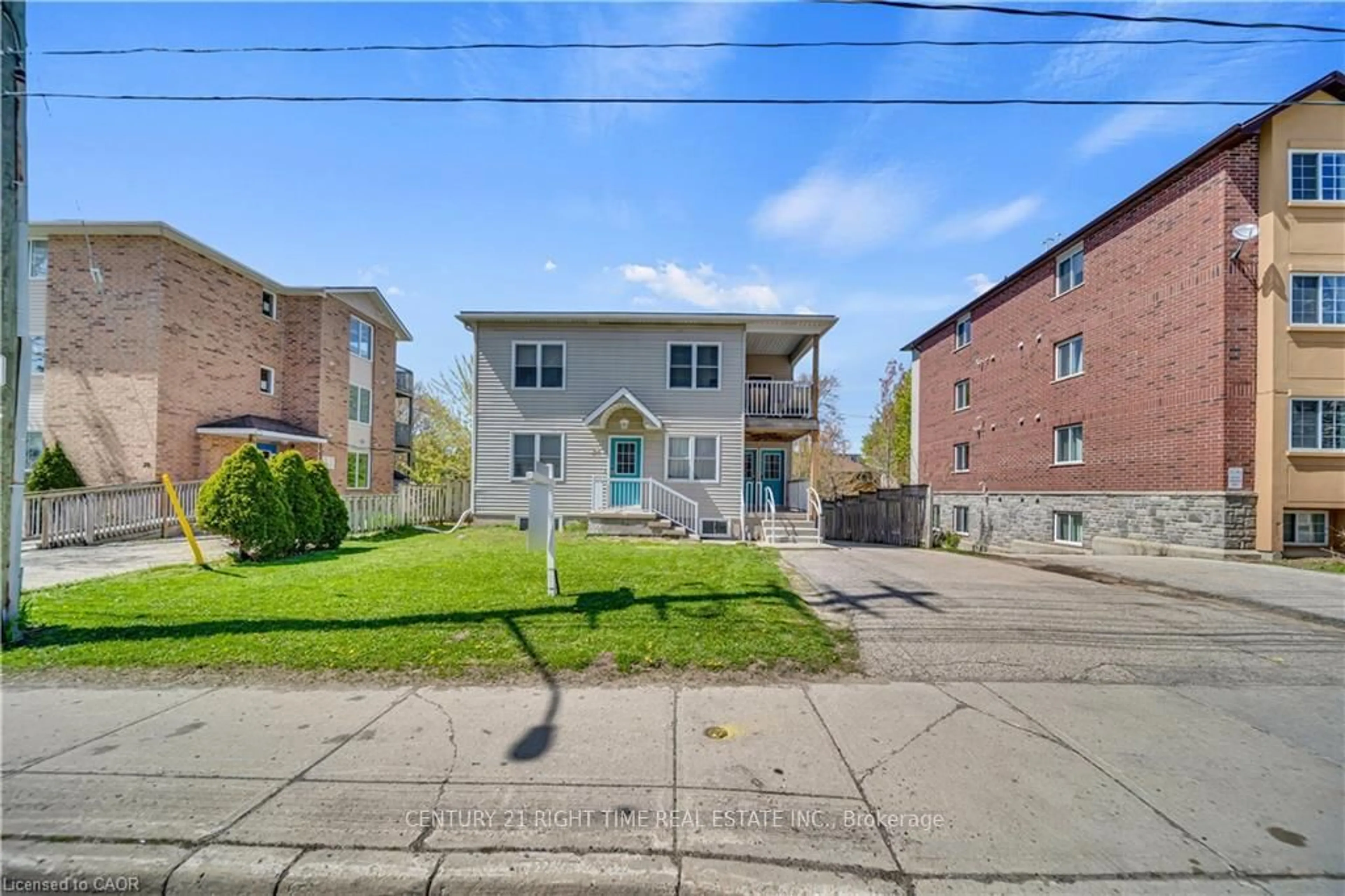 Unknown for 24 Columbia St, Waterloo Ontario N2L 3K3