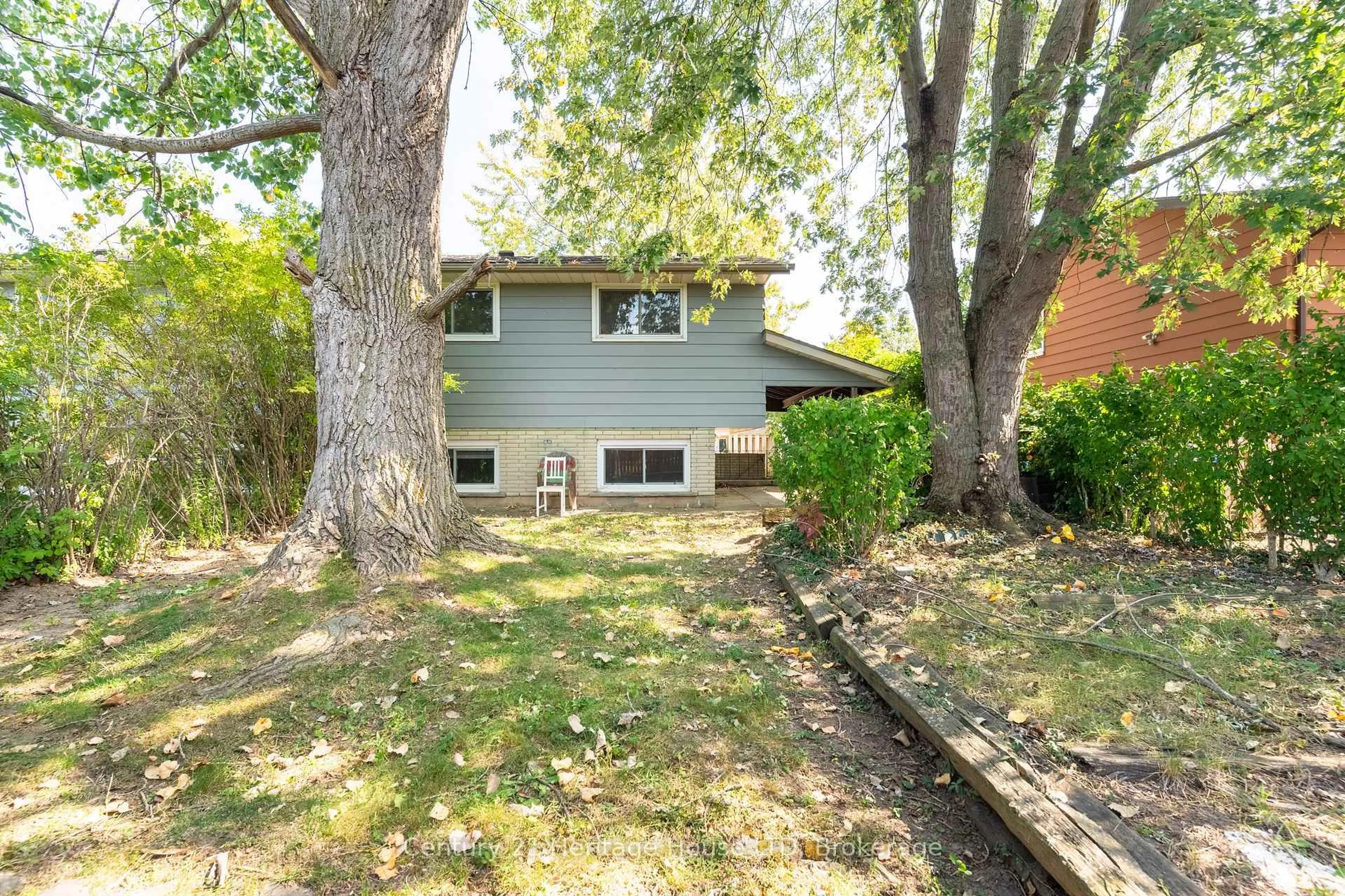 Unknown for 387 First Ave, Welland Ontario L3C 5R3
