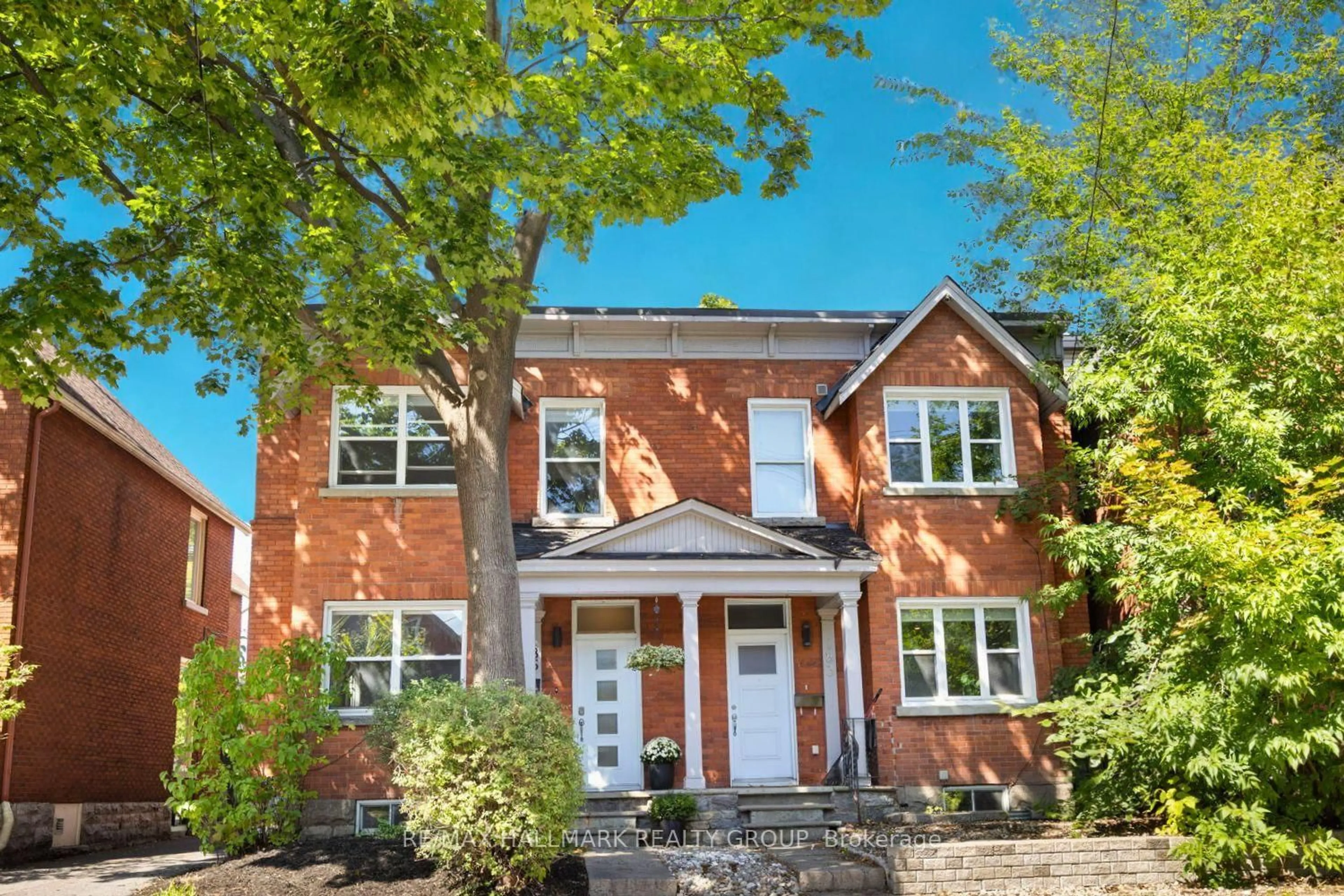 Home with brick exterior material, street for 185 Pretoria Ave, Ottawa Ontario K1S 1X1