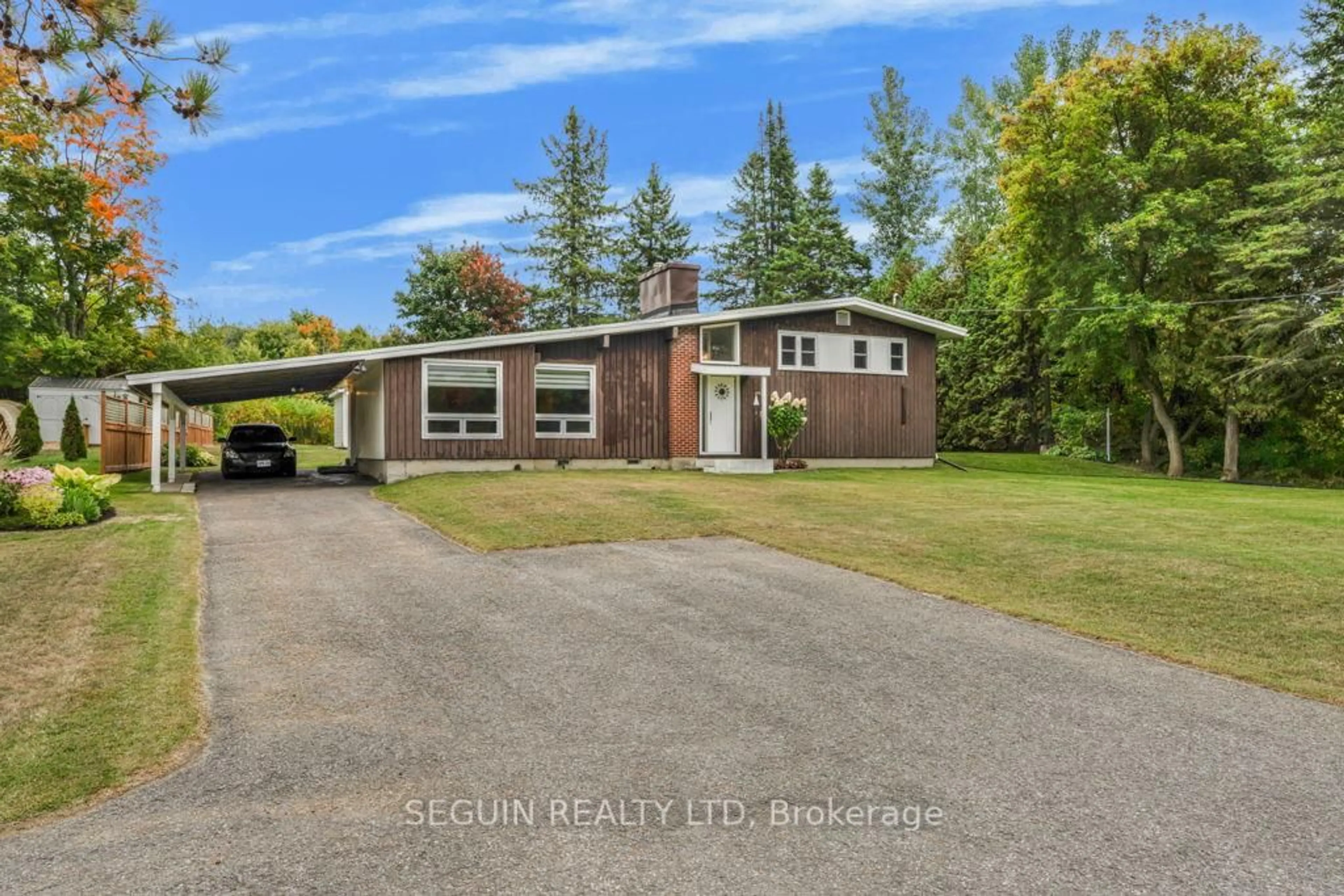 A pic from outside/outdoor area/front of a property/back of a property/a pic from drone, street for 2303 Highway 34 Highway, Champlain Ontario K6A 0E4