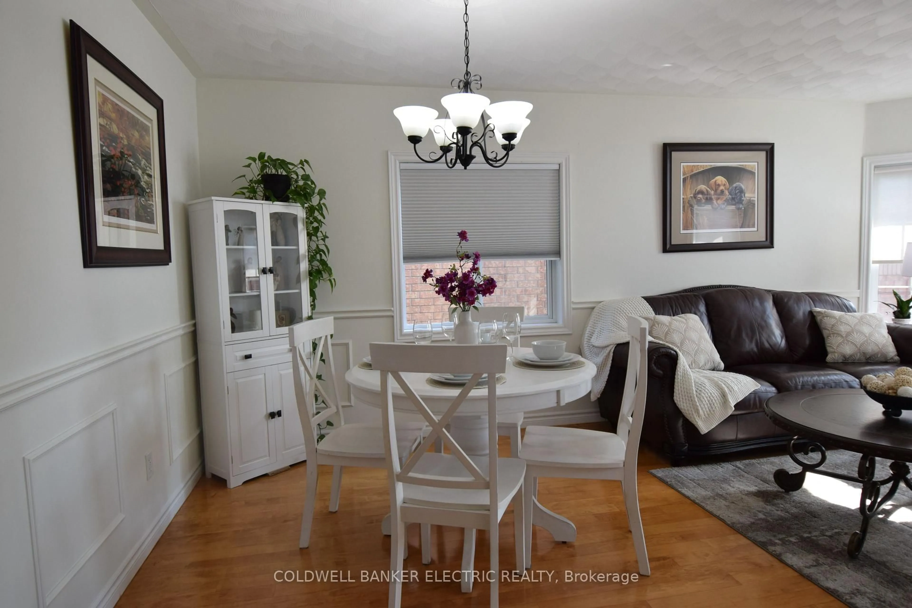 Dining room, wood/laminate floor for 121 Haden Ave, Peterborough Ontario K9H 7P6