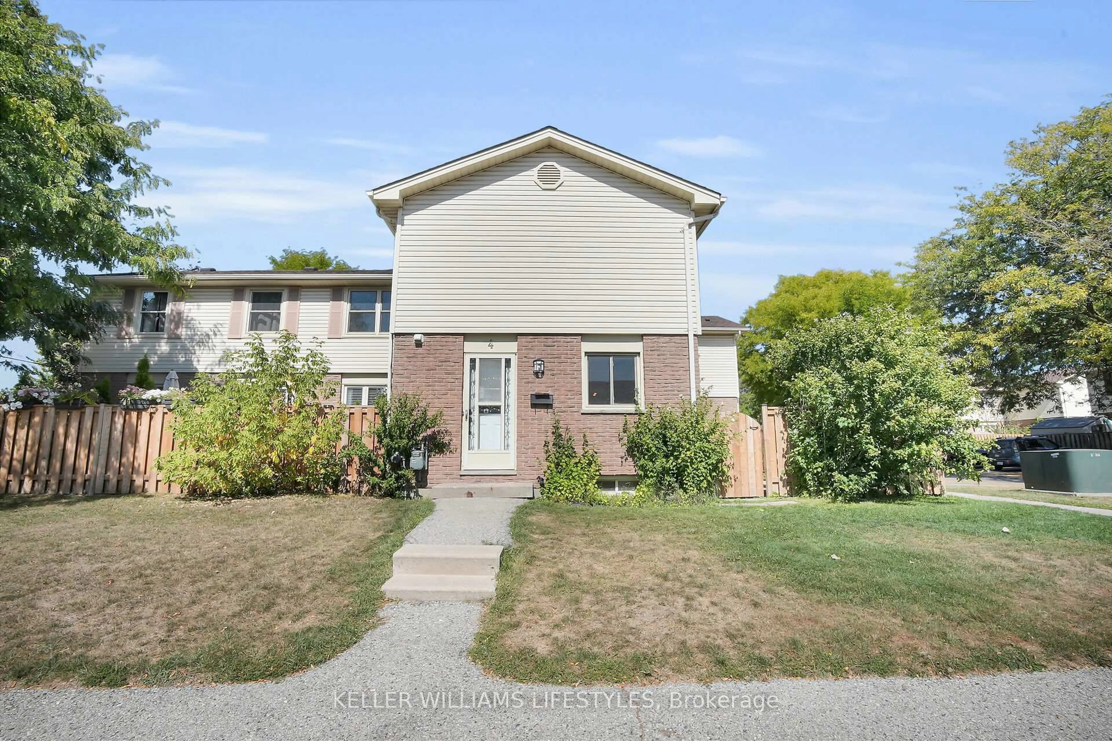 Unknown for 230 Clarke Rd #4, London East Ontario N5W 5P5