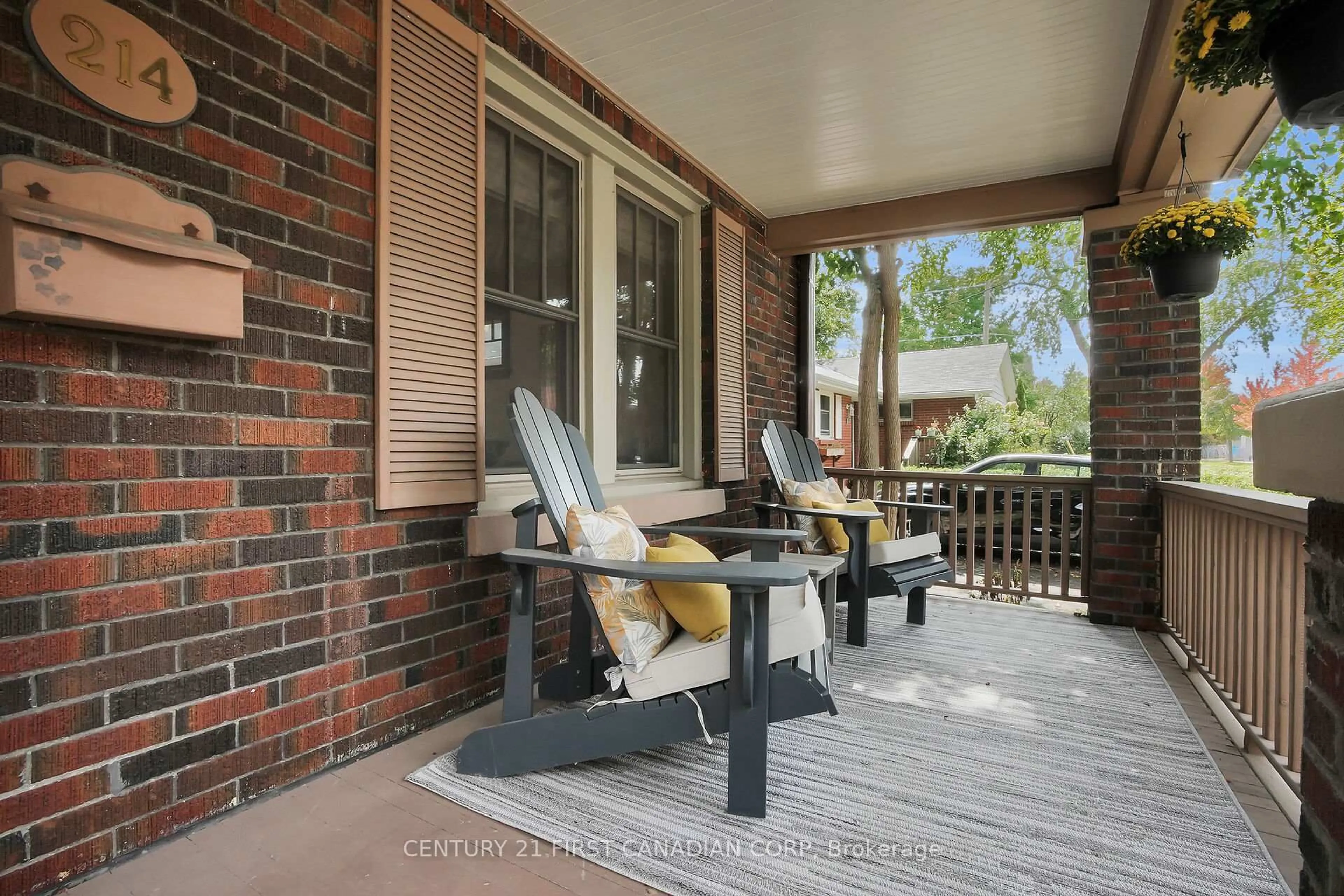 Patio, street for 214 Langley St, London South Ontario N6C 4G6