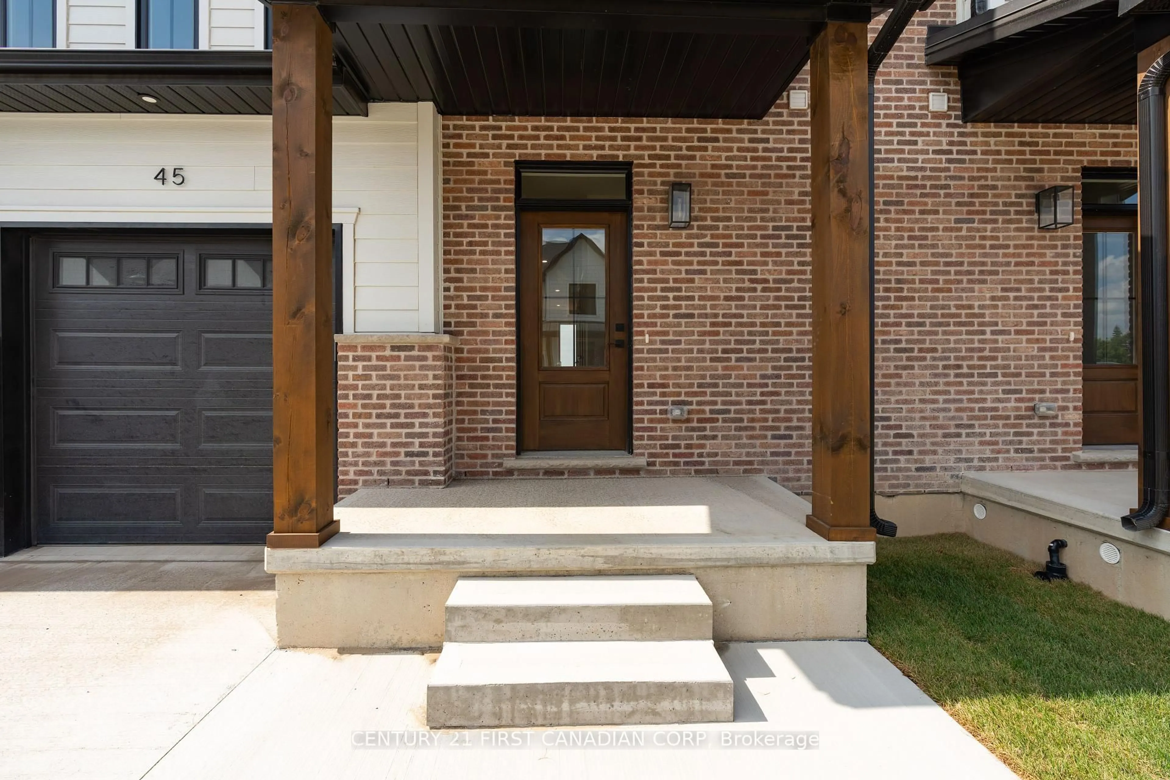Unknown for 147-45 SCOTTS Dr, Lucan Biddulph Ontario N0M 2J0