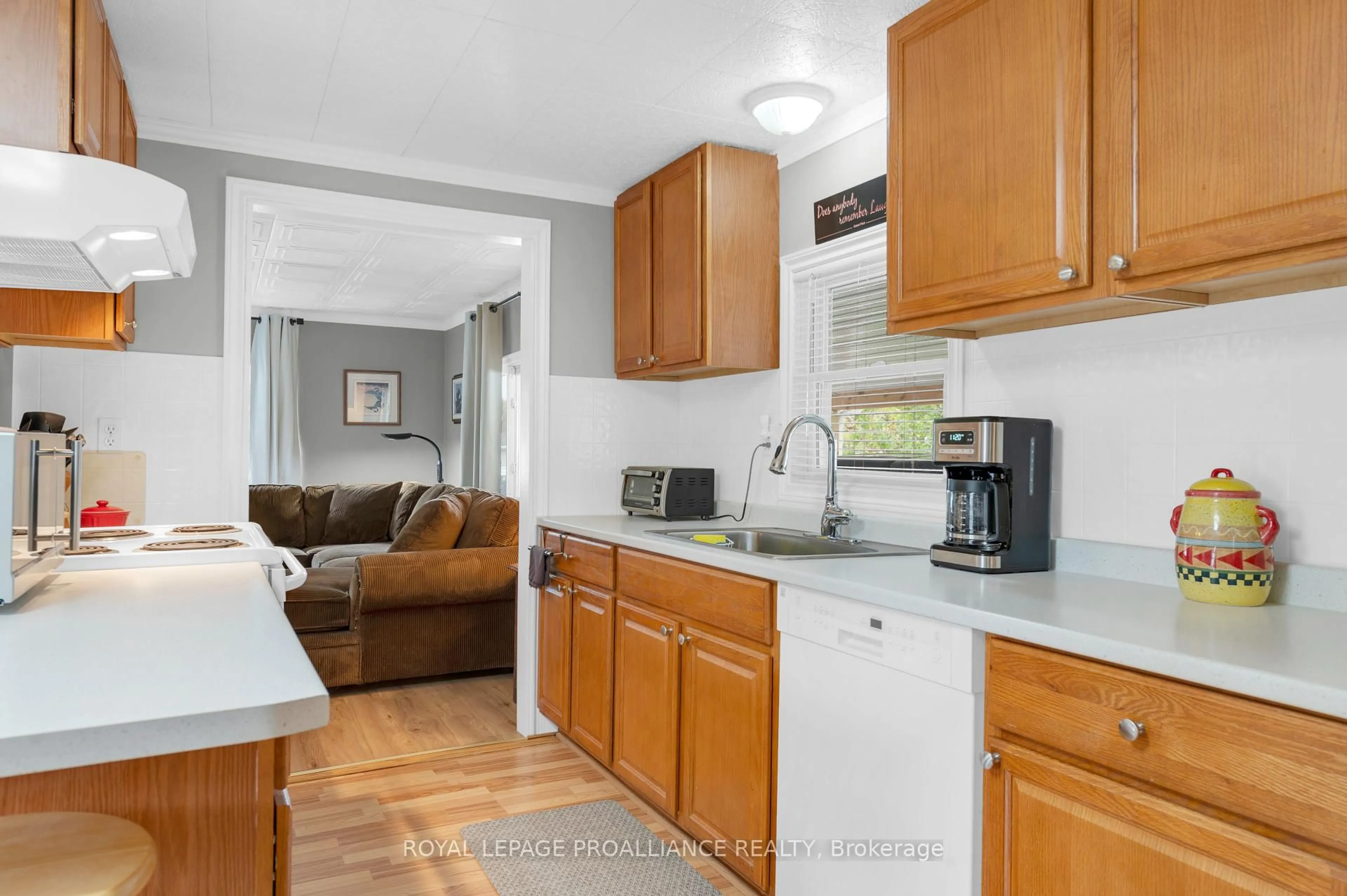 Standard kitchen, ceramic/tile floor for 15 Finch Lane, Quinte West Ontario K8N 4Z3