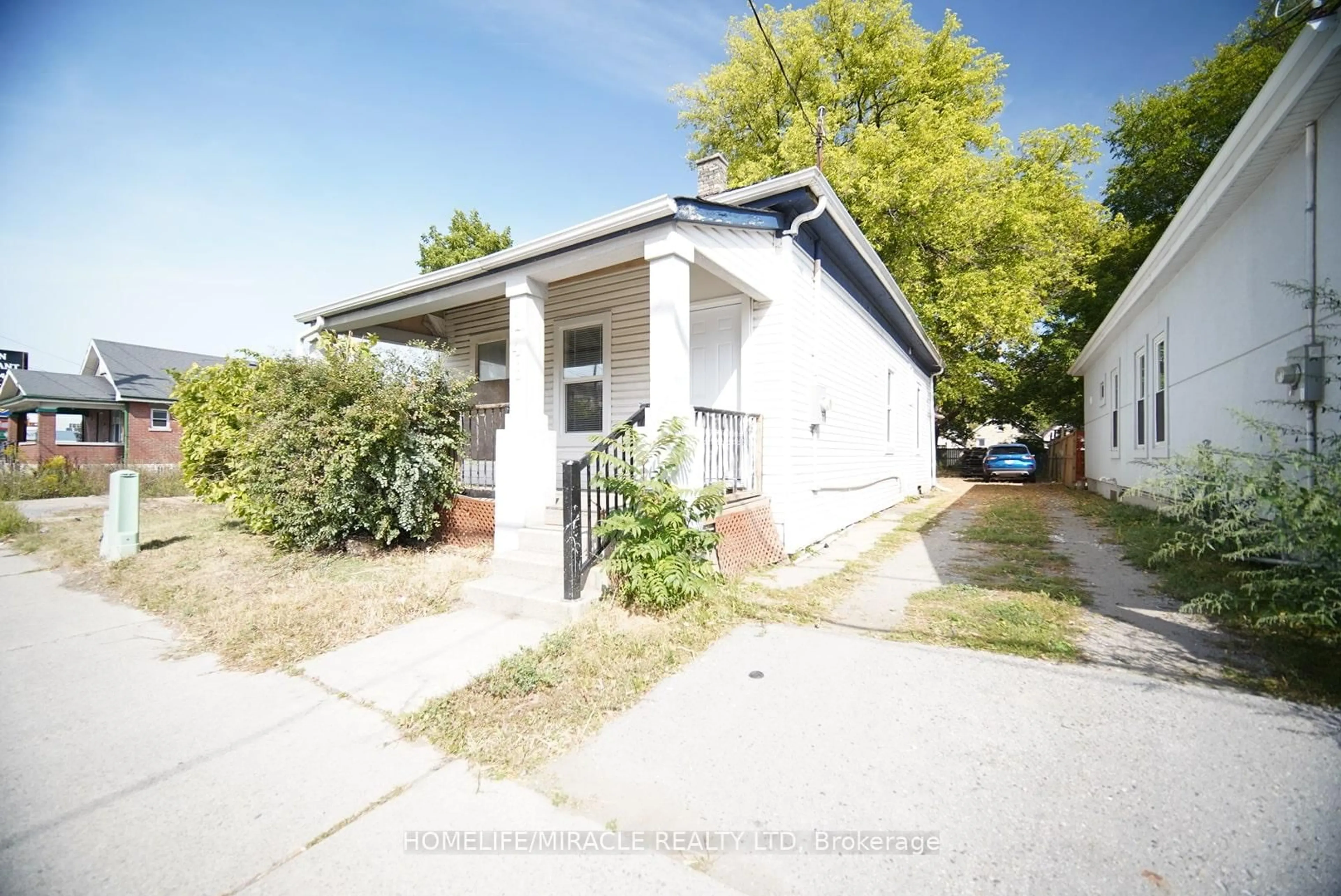 Unknown for 148 Adelaide St, London East Ontario N6B 3G8