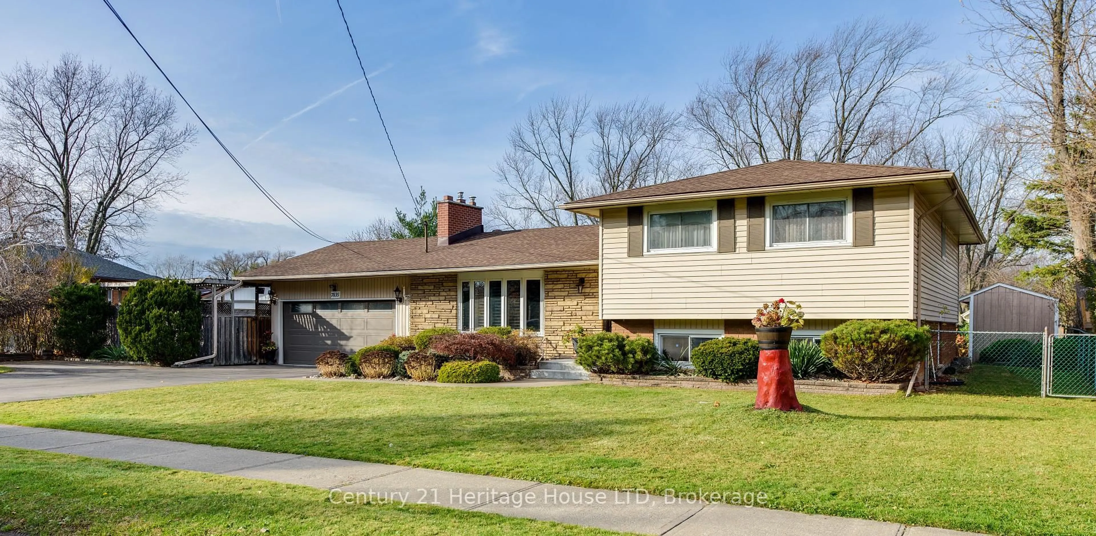Home with brick exterior material, street for 7835 Rysdale St, Niagara Falls Ontario L2H 1G5