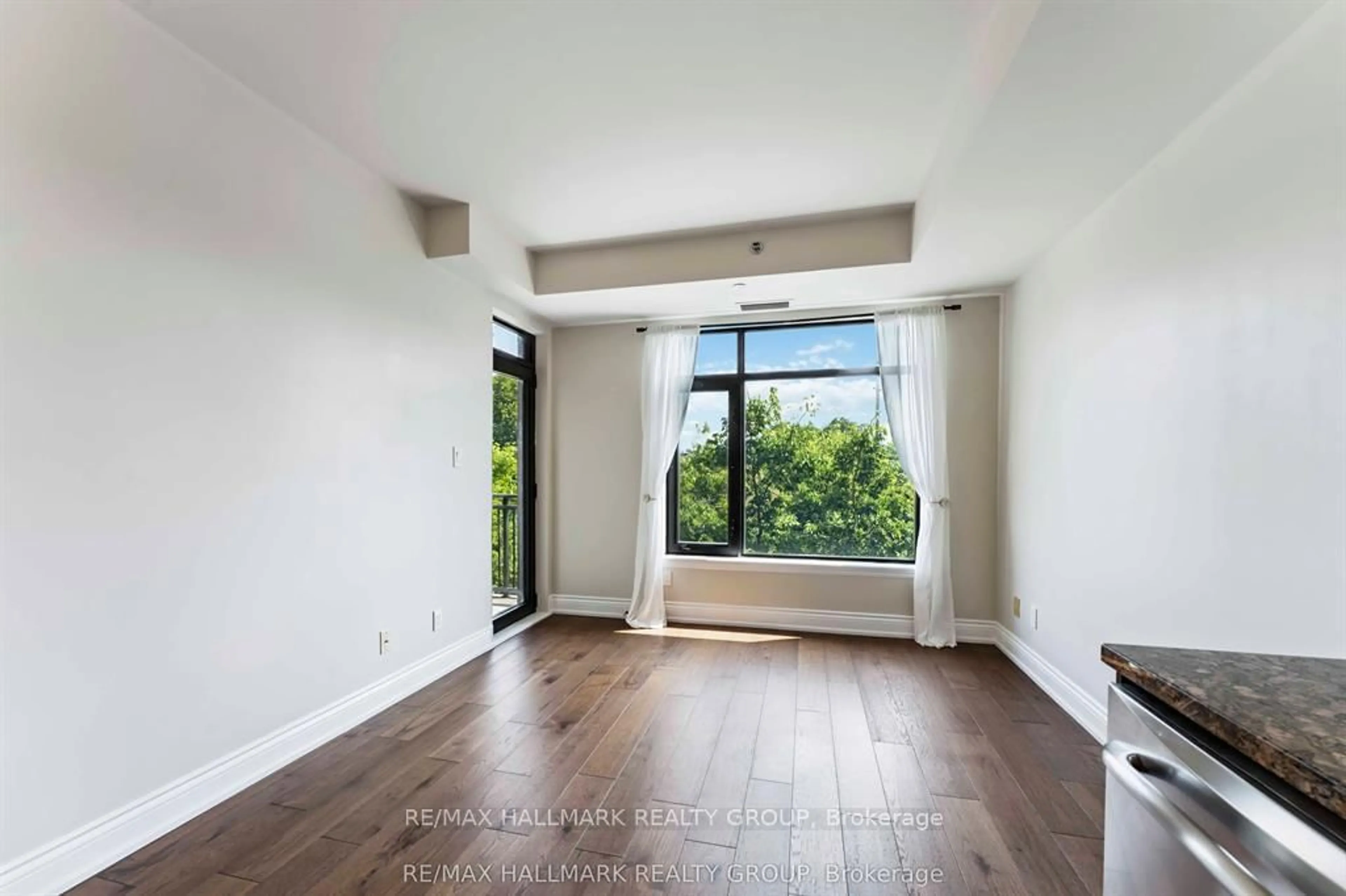A pic of a room for 808 Bronson Ave #316, Ottawa Ontario K1S 5A4