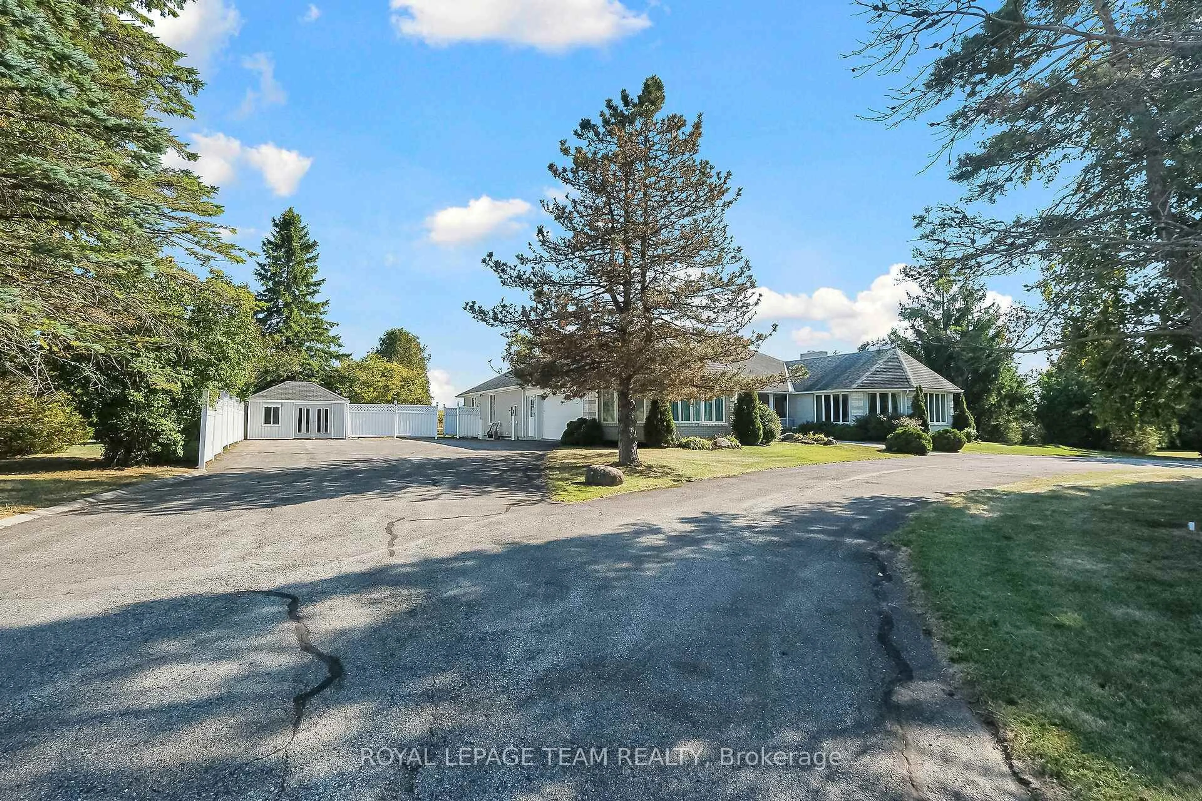 A pic from outside/outdoor area/front of a property/back of a property/a pic from drone, street for 461 Campbells Side Rd, Ashton Ontario K0A 1B0