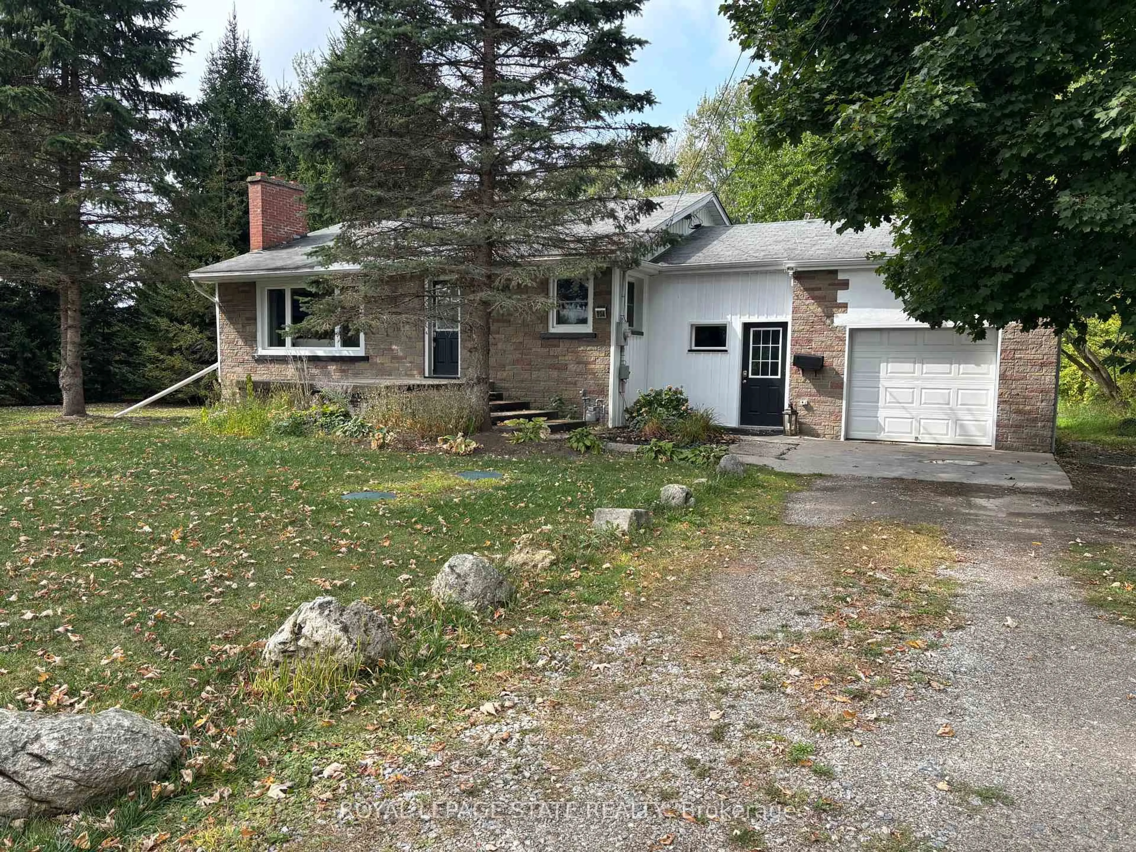 A pic from outside/outdoor area/front of a property/back of a property/a pic from drone, street for 104 Diltz Rd, Haldimand Ontario N1A 2V5