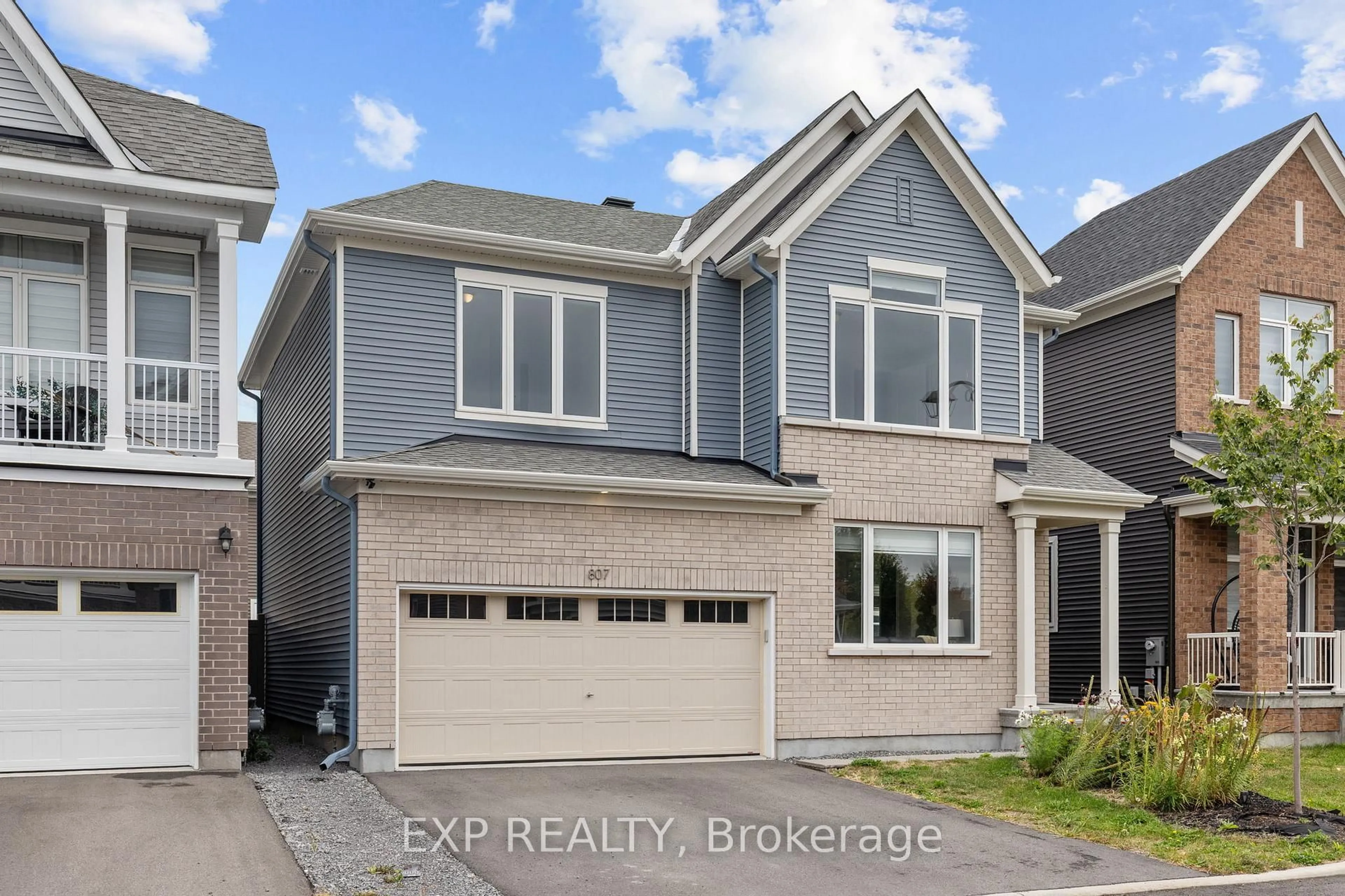 Unknown for 807 Mercier Cres, Ottawa Ontario K1W 1E6