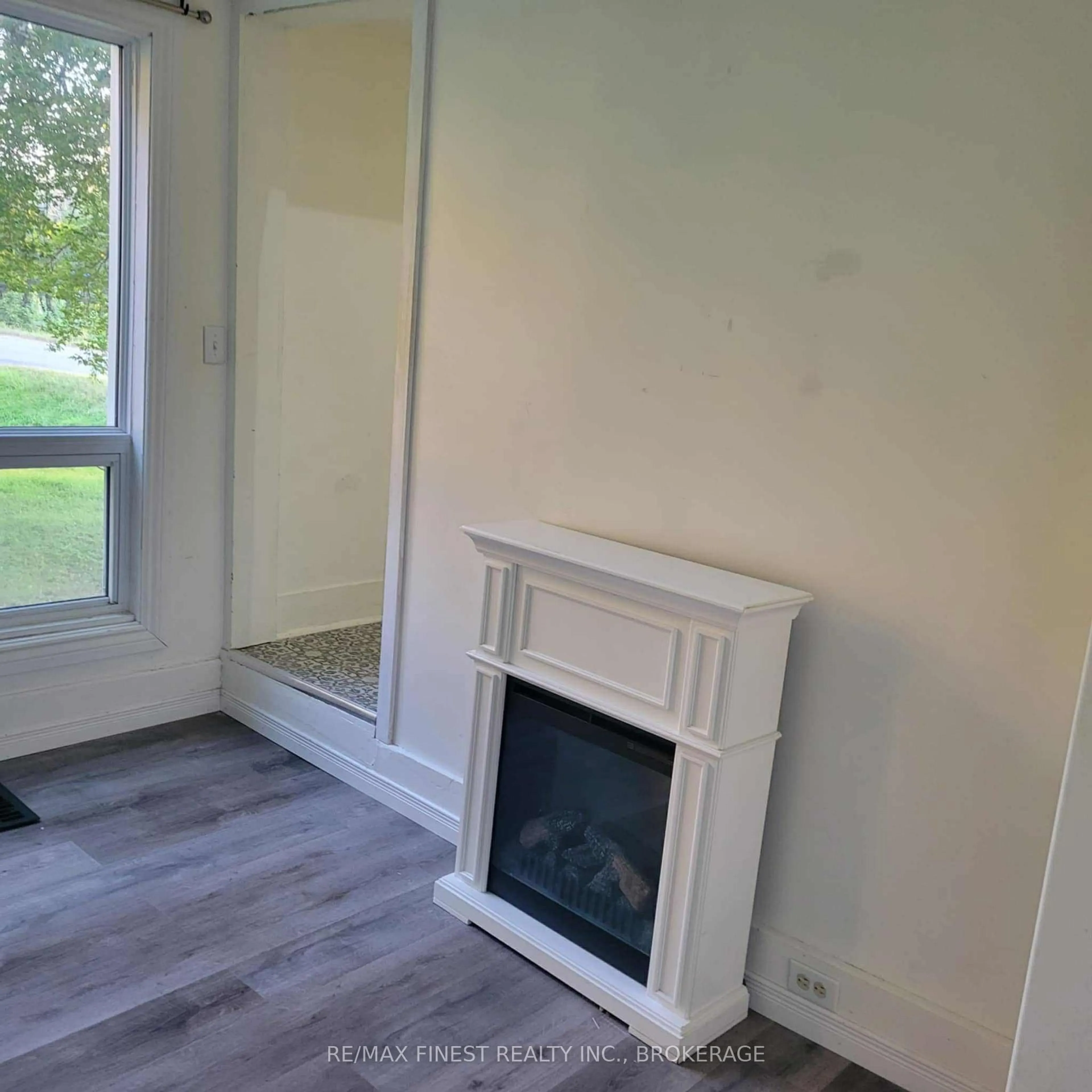 A pic of a room for 1469 Mountain Grove Rd, Mountain Grove Ontario K0H 2E0