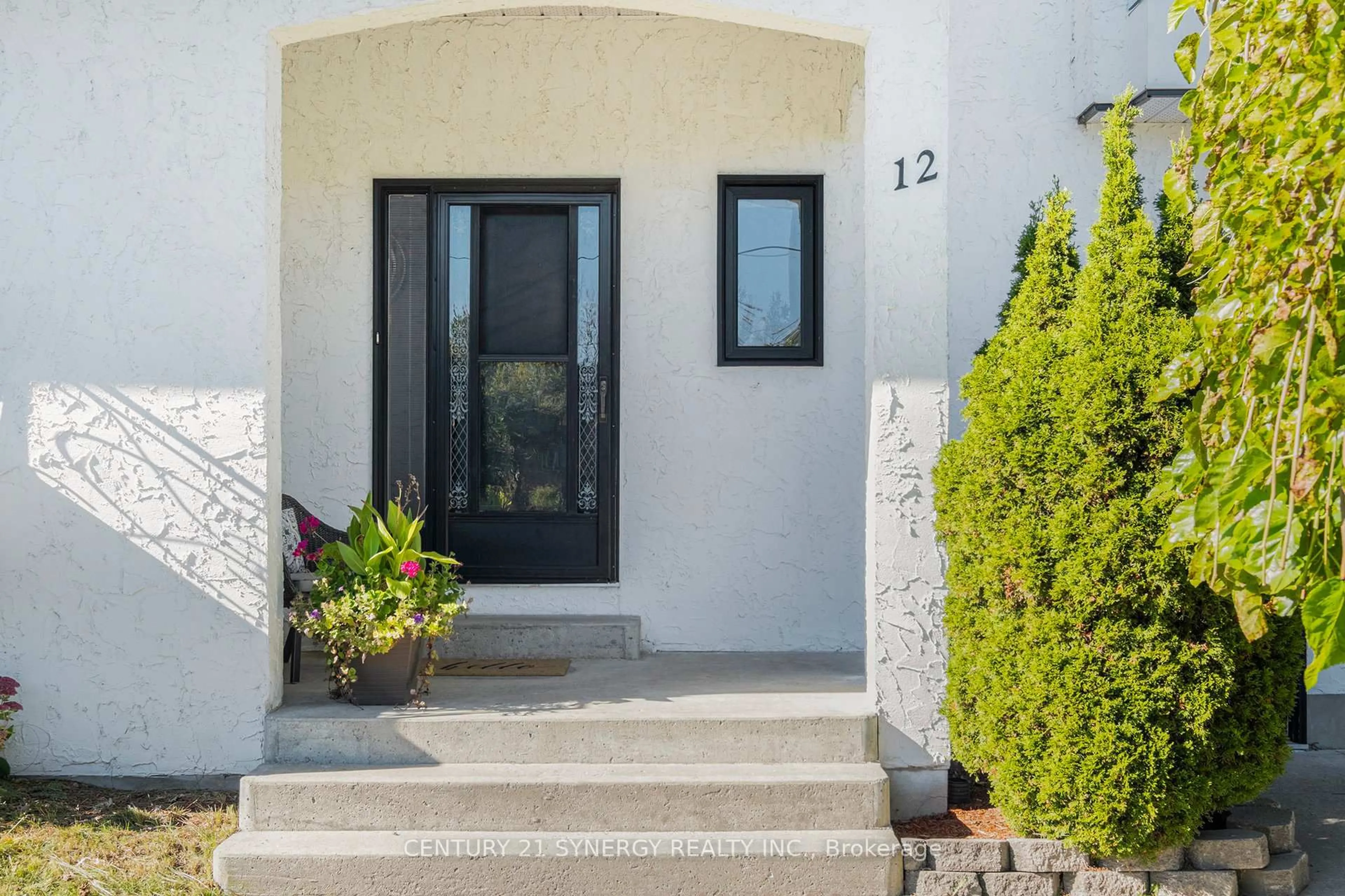 Indoor entryway for 12 Davis Lane, Rideau Lakes Ontario K7A 4S5