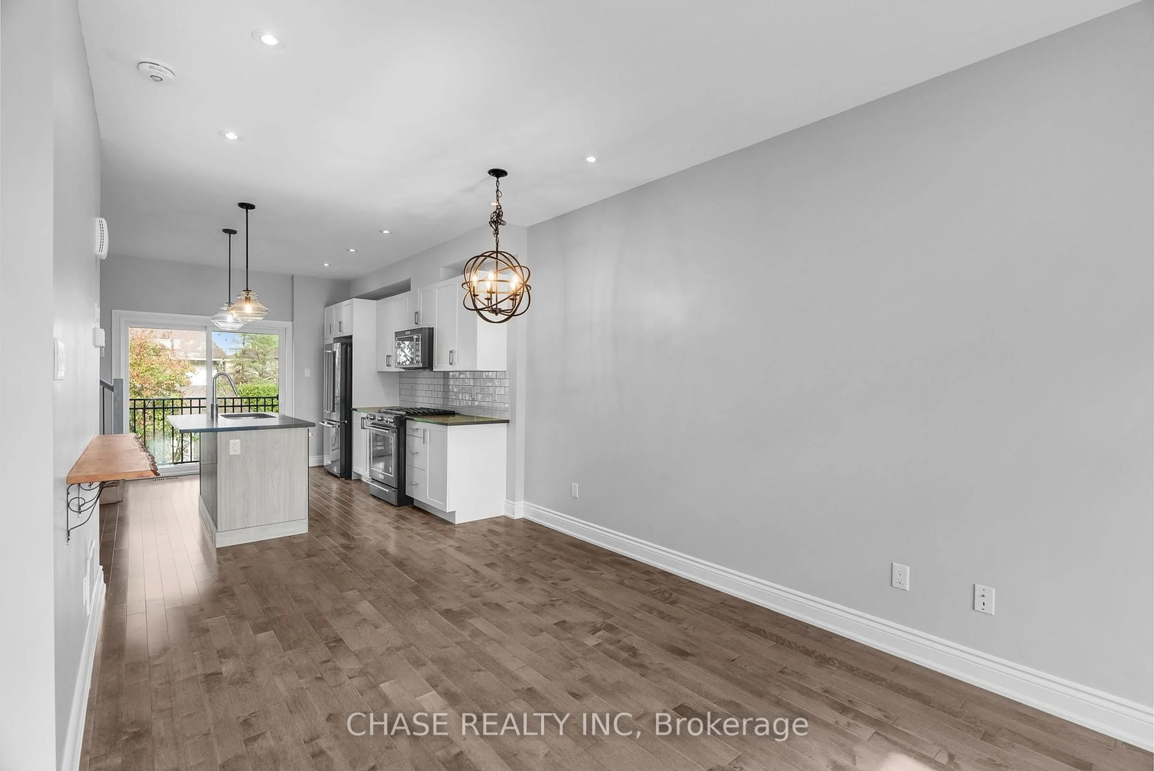 Open concept kitchen, unknown for 728 Reverie Private, Ottawa Ontario K2S 0T9
