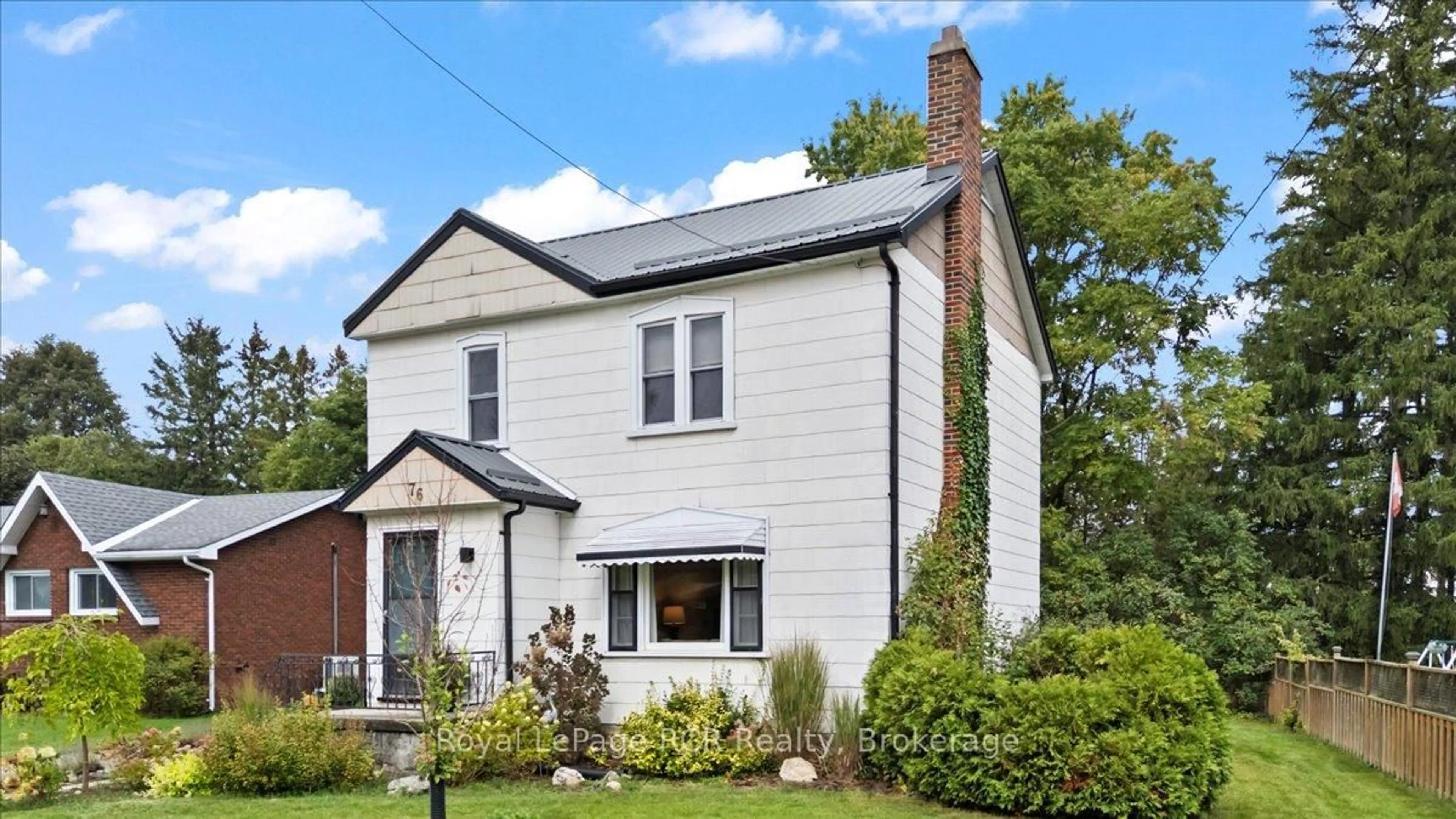Home with brick exterior material, street for 76 7th St, Hanover Ontario N4N 1G4