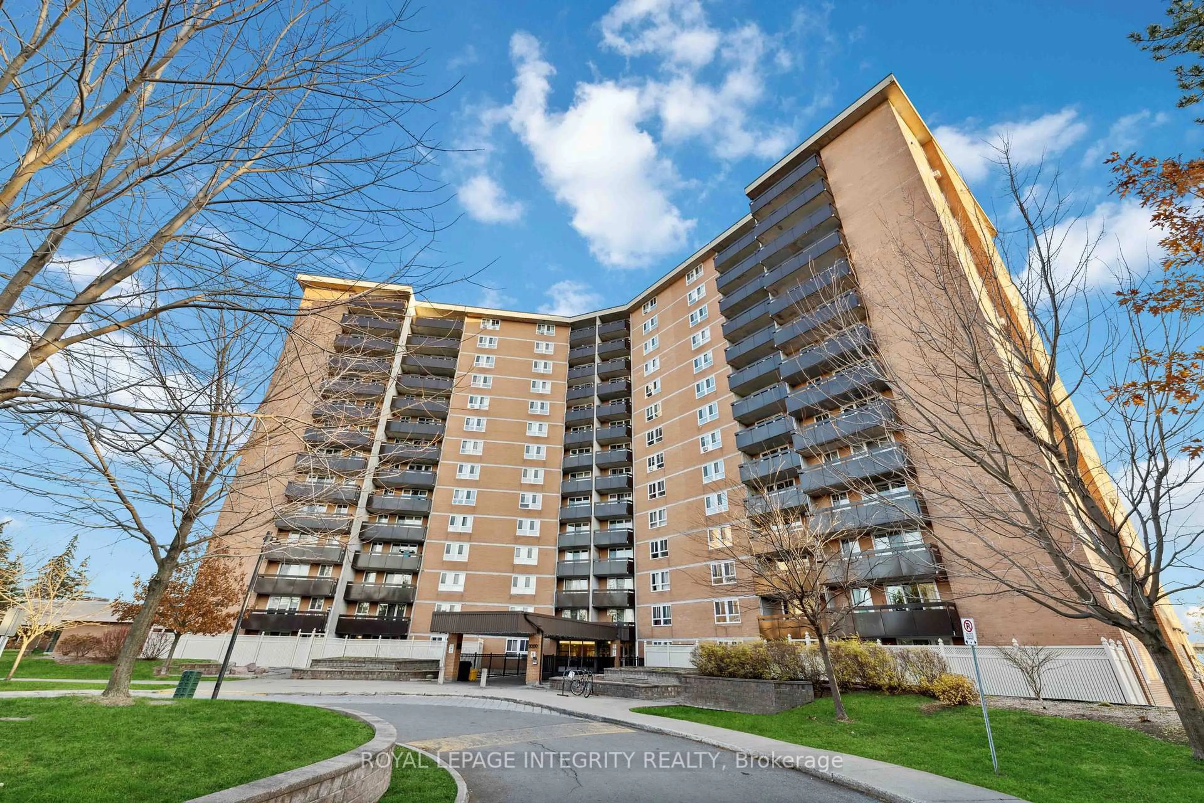 Unknown for 2000 Jasmine Cres #408, Ottawa Ontario K1J 8K4