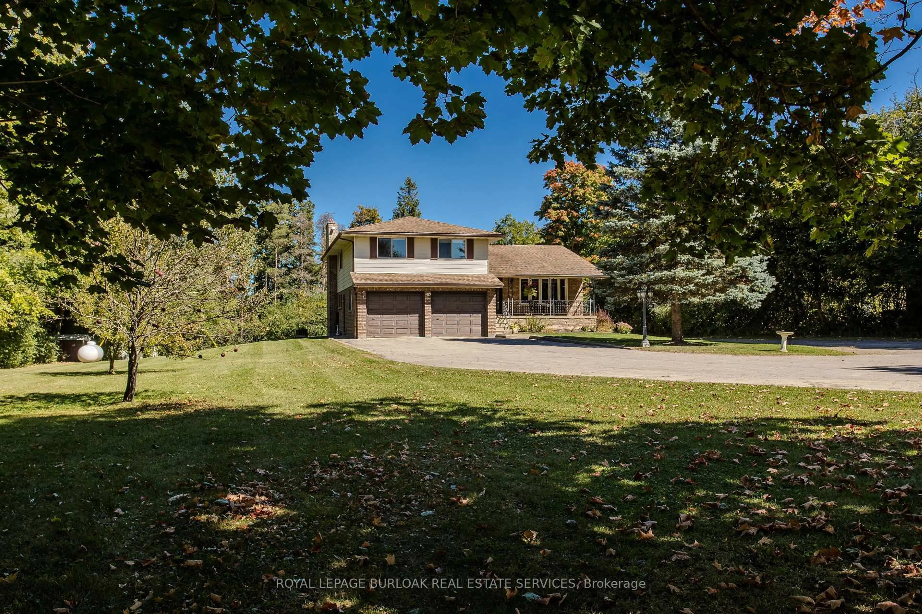 A pic from outside/outdoor area/front of a property/back of a property/a pic from drone, street for 4871 Wellington Road 29, Guelph/Eramosa Ontario N1H 6H8