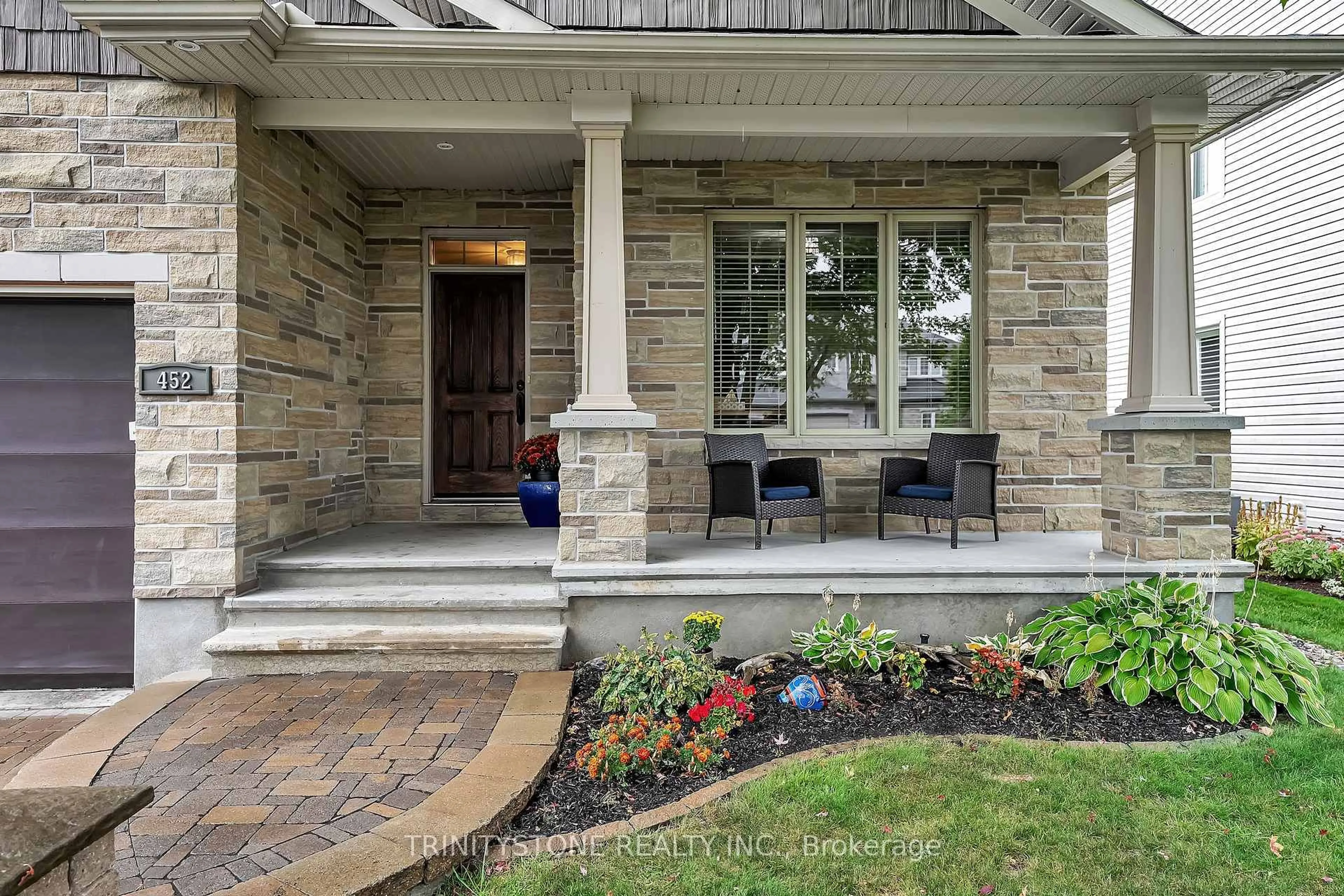 Unknown for 452 Landswood Way, Ottawa Ontario K2S 0A4