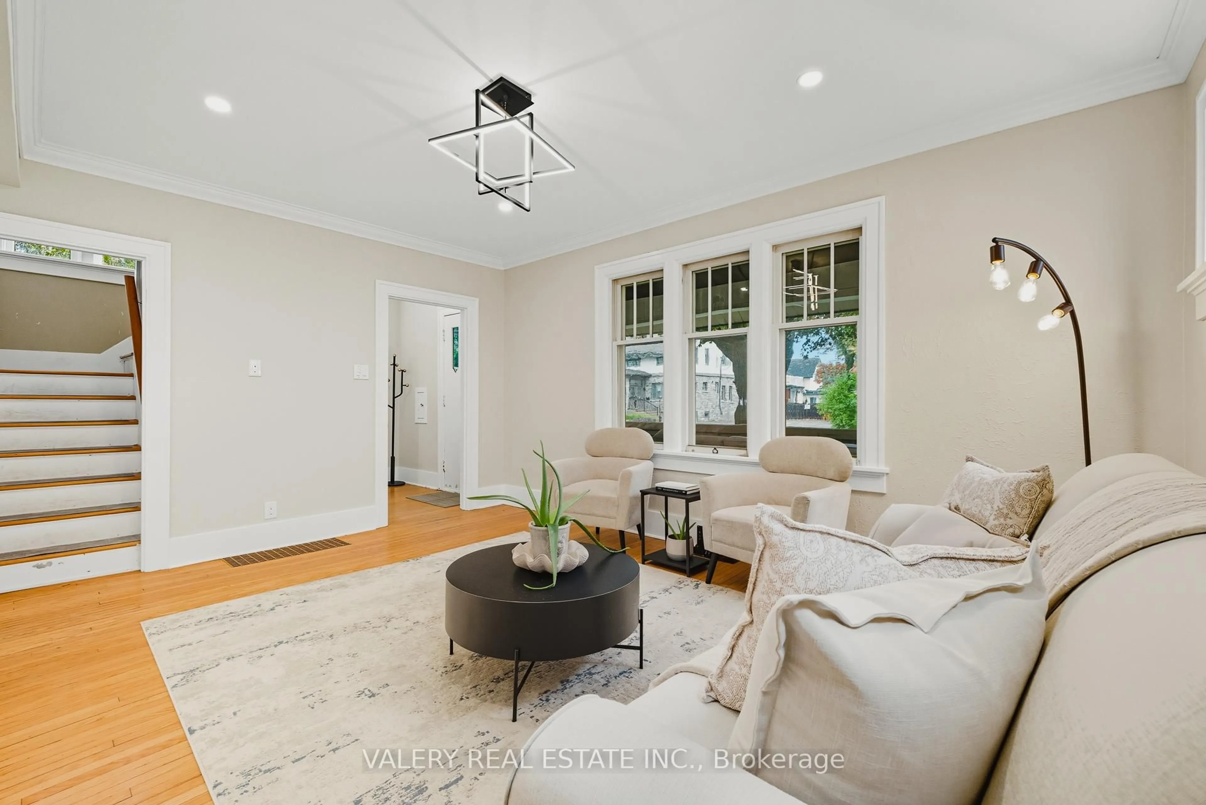 Living room with furniture, unknown for 81 Pandora Ave, Kitchener Ontario N2H 3C4