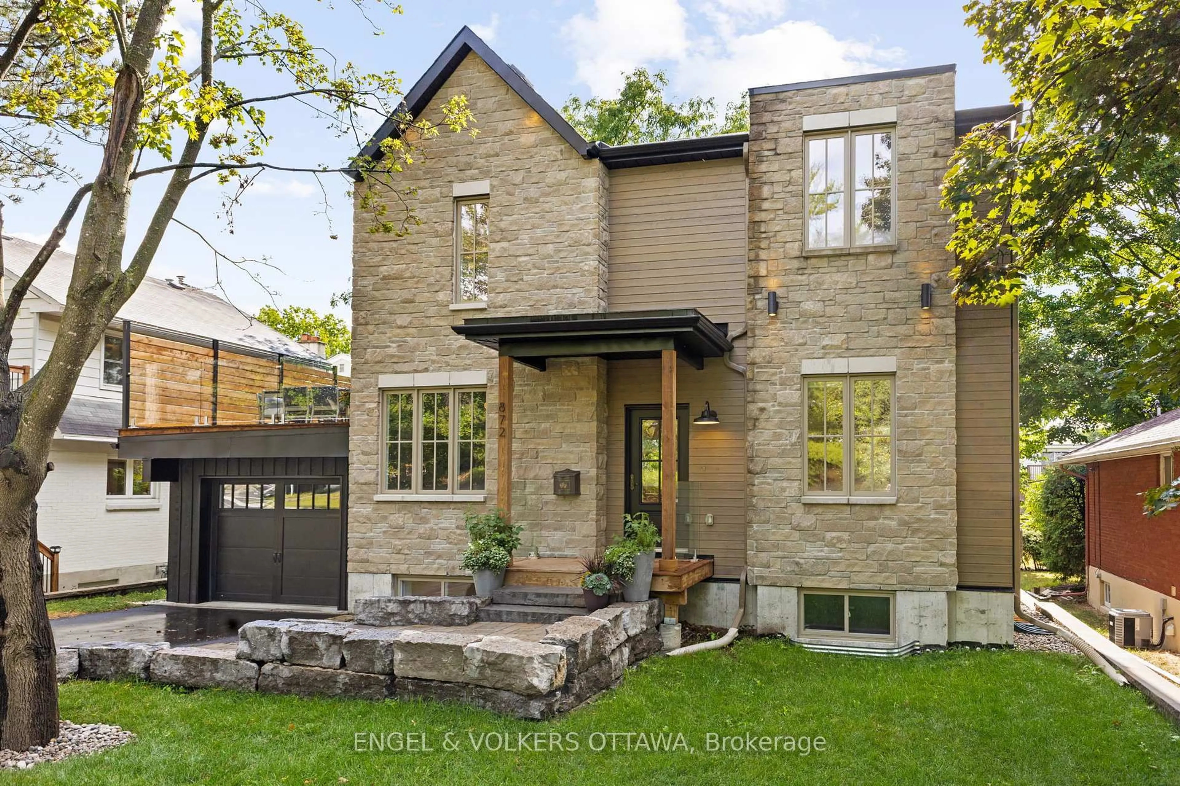 Home with brick exterior material, street for 872 Iroquois Rd, Ottawa Ontario K2A 3N2