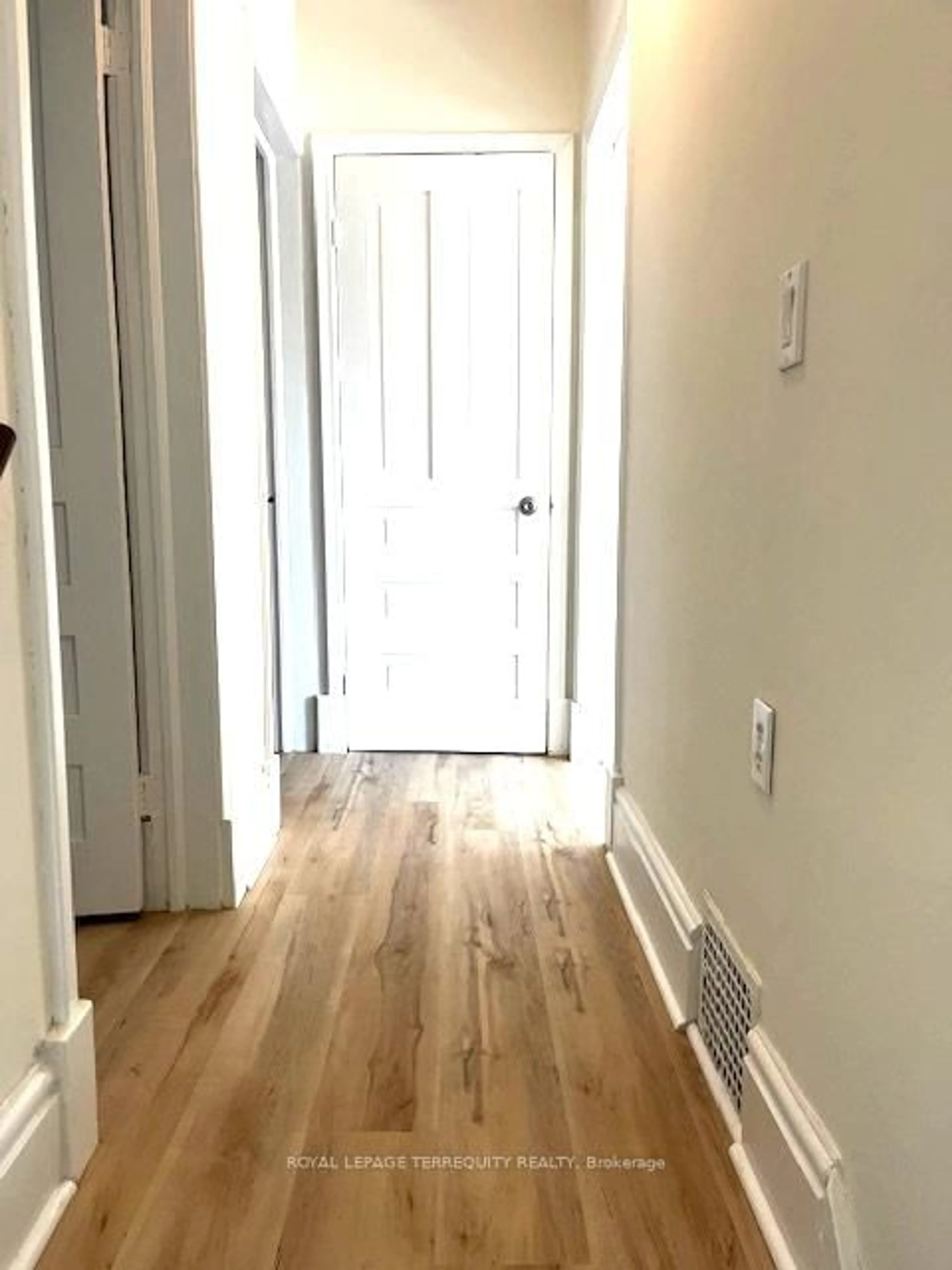 Indoor entryway for 88 Rebecca St, Stratford Ontario N5A 3P3