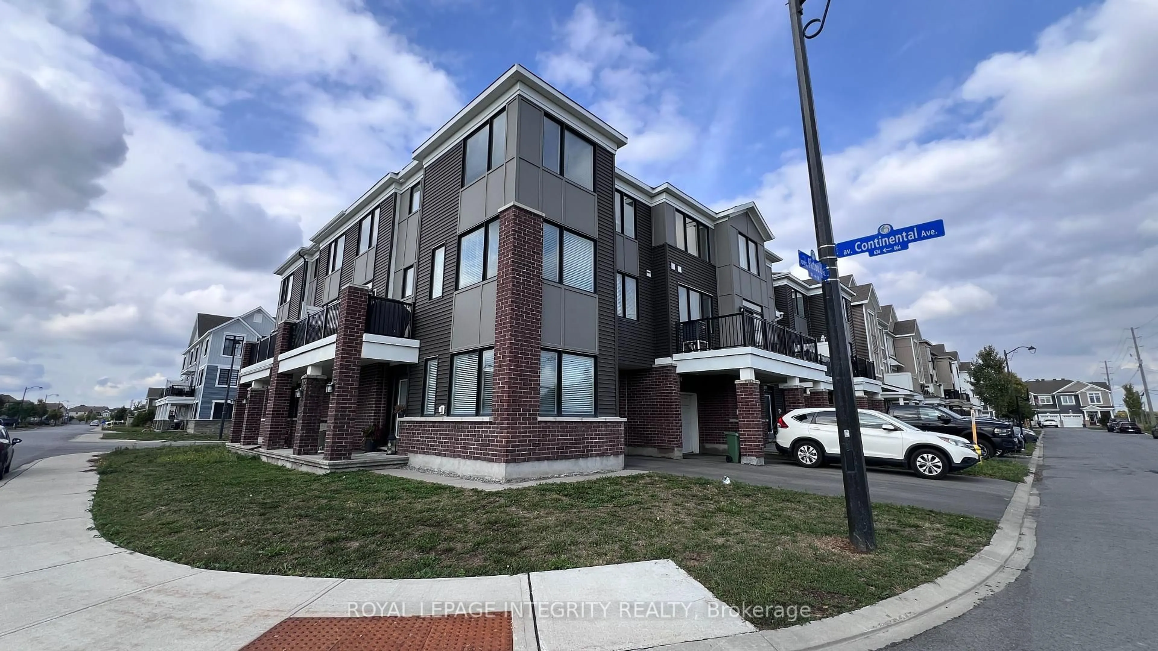Unknown for 184 Pictou Cres, Ottawa Ontario K2V 0R2