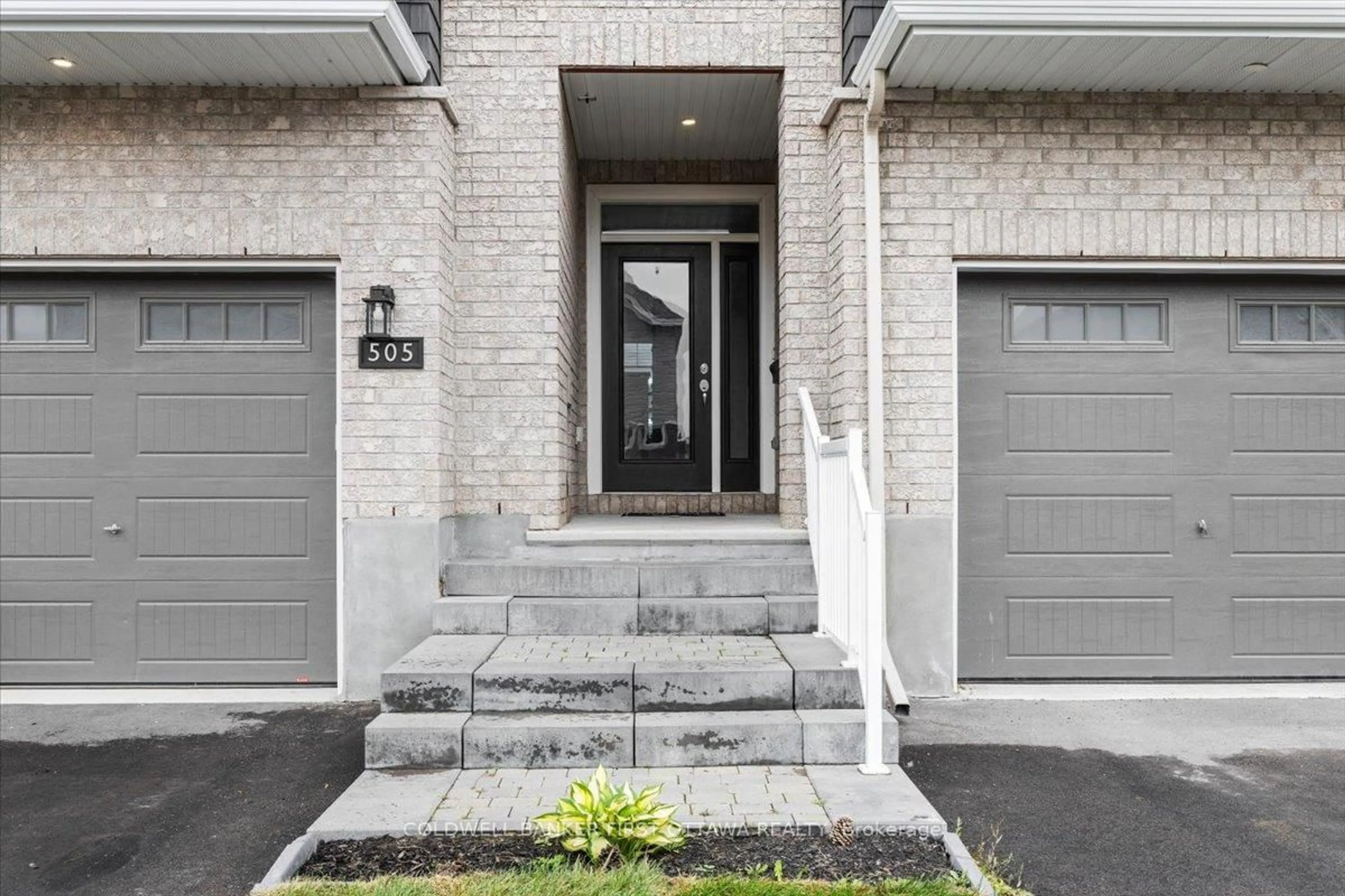 Unknown for 505 Sonmarg Cres, Ottawa Ontario K2J 7A6
