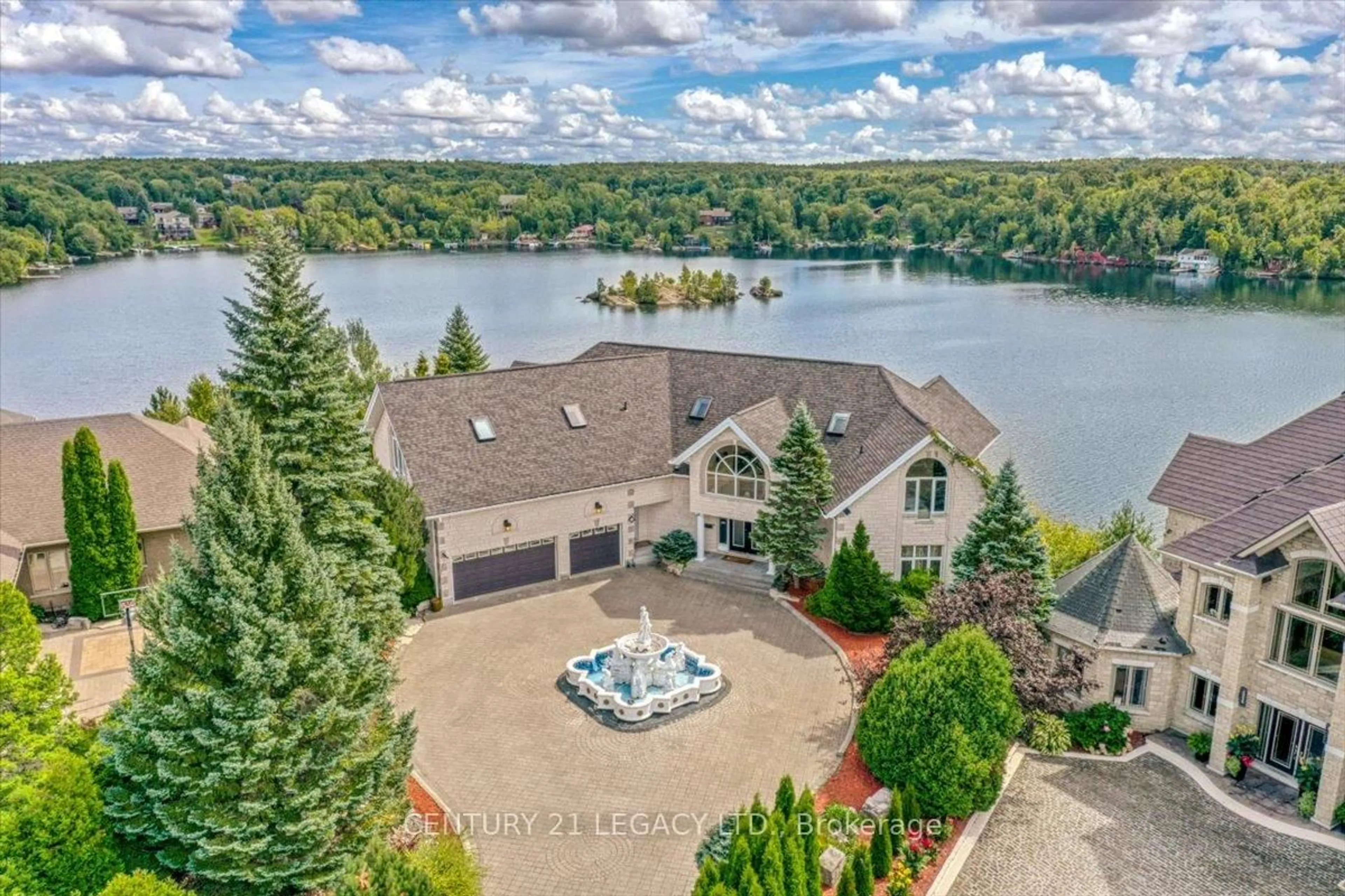 A pic from outside/outdoor area/front of a property/back of a property/a pic from drone, water/lake/river/ocean view for 376 Maki Ave, Greater Sudbury Ontario P3E 2P2