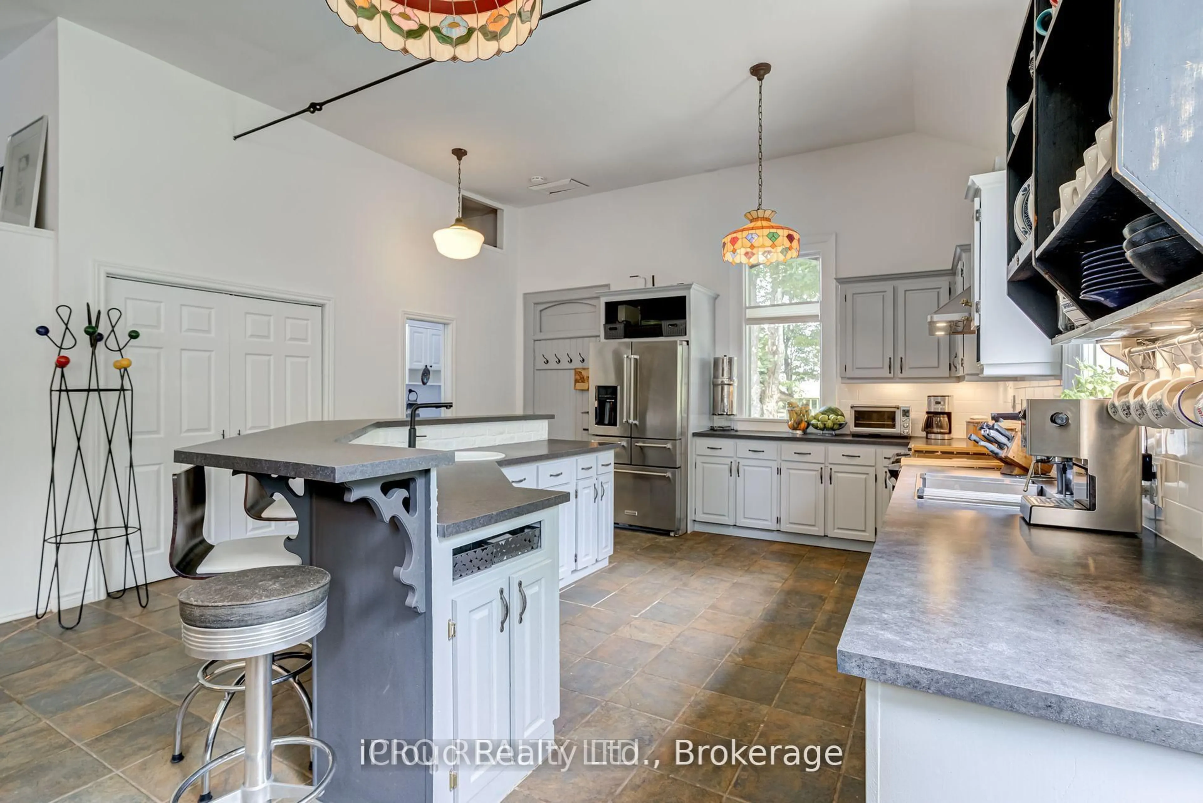 Open concept kitchen, unknown for 715432 1st Line #EHS, Mono Ontario L9A 1A9